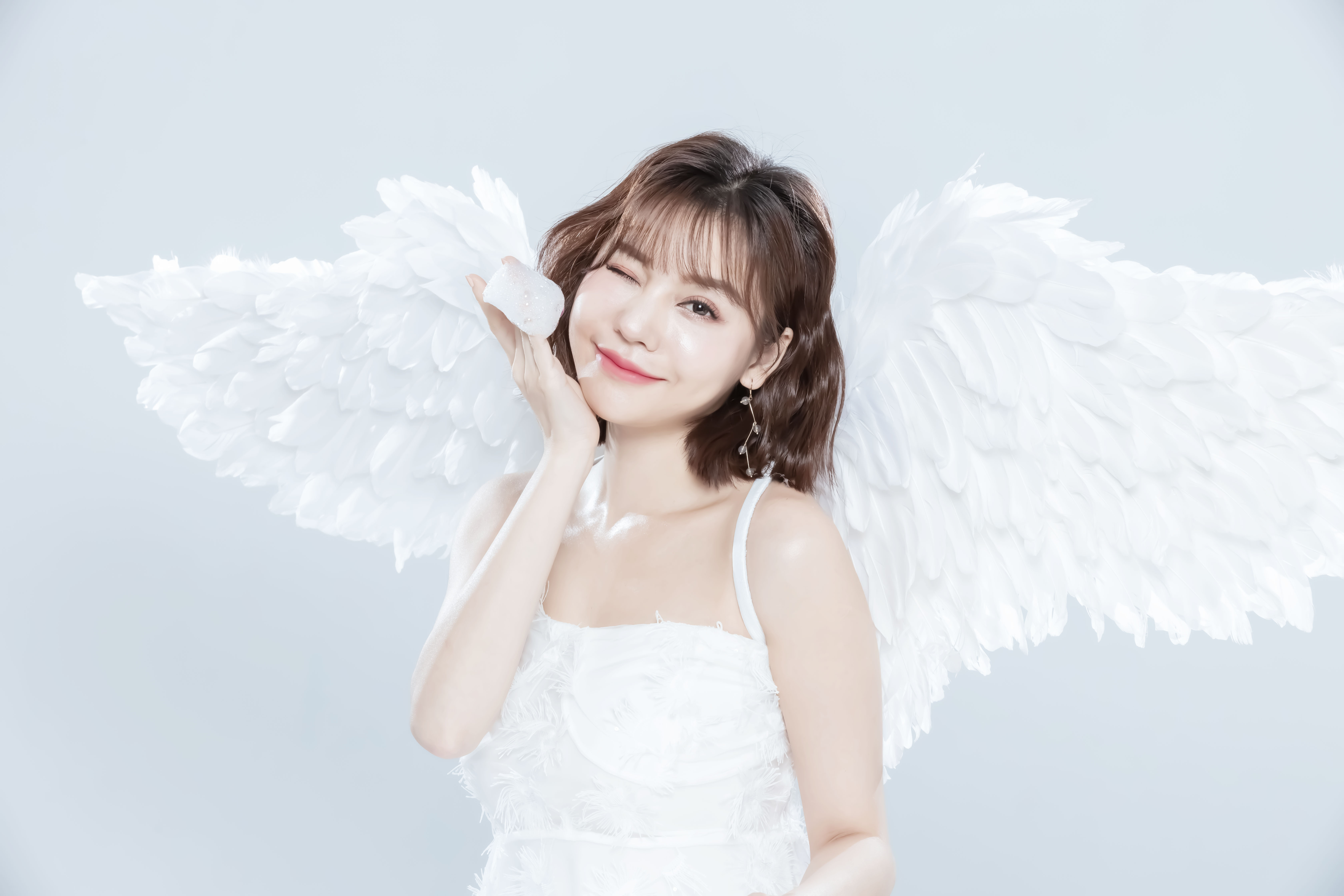 啟動保養濾鏡肌Whitewings明星熱銷單品【強勢回歸】