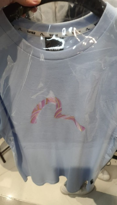 [S] EVISU PLANNING METAL BIG HILLS LOOSE FIT SHORT SLEEVE, SKY BLUE, EU5UTS902-SKY BLUE (SEV58)