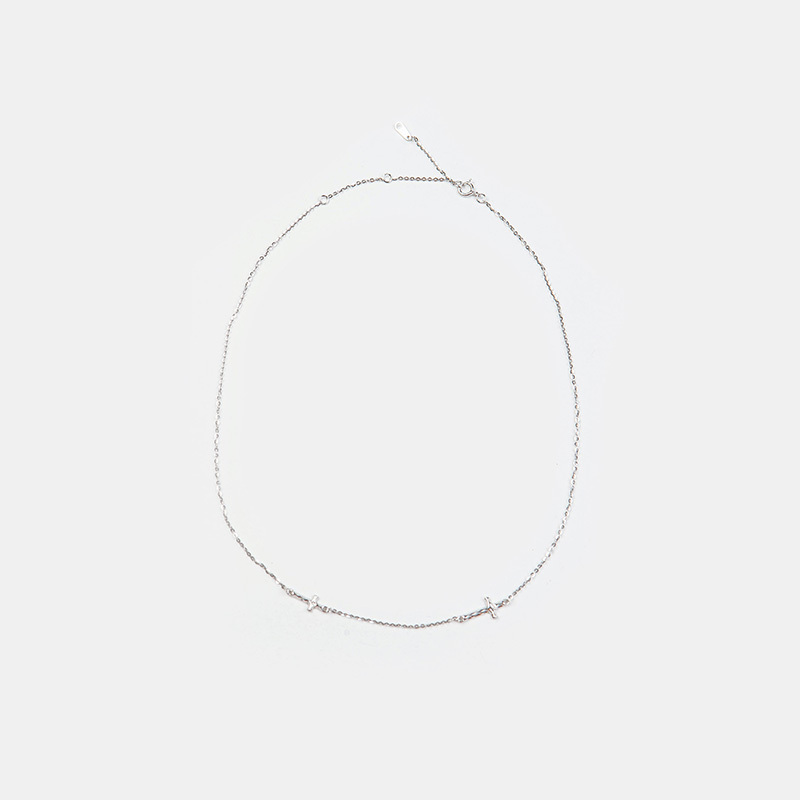 細緻十字架項鍊