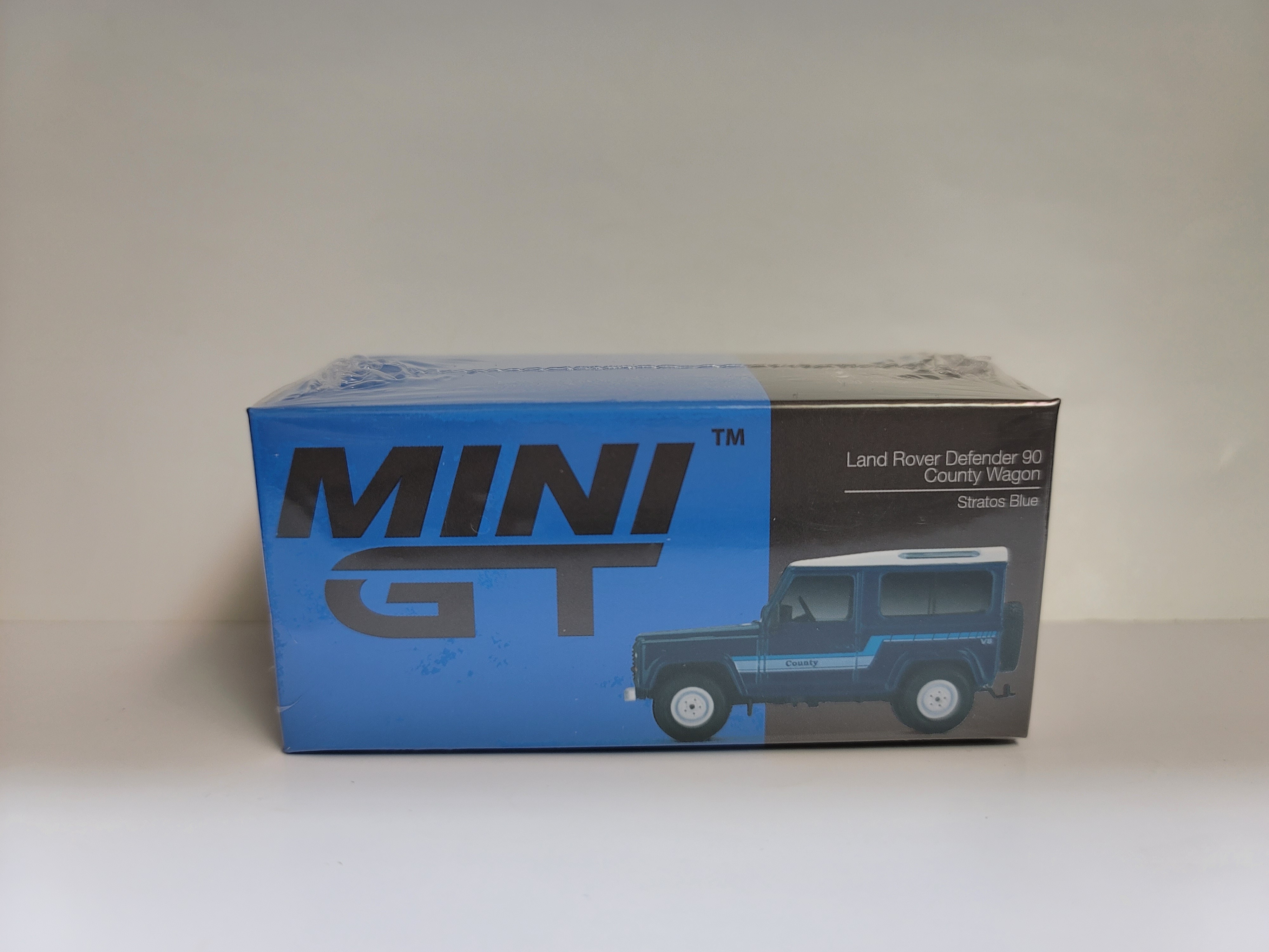 MINI GT Land Rover Defender 90 ストラトスブルー MINI GT 1/64 LAND ROVER DEFENDER 90 COUNTRY WAGON BLUE