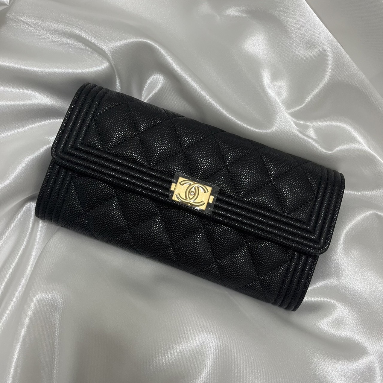 Chanel Boy 黑金荔枝皮信封長夾