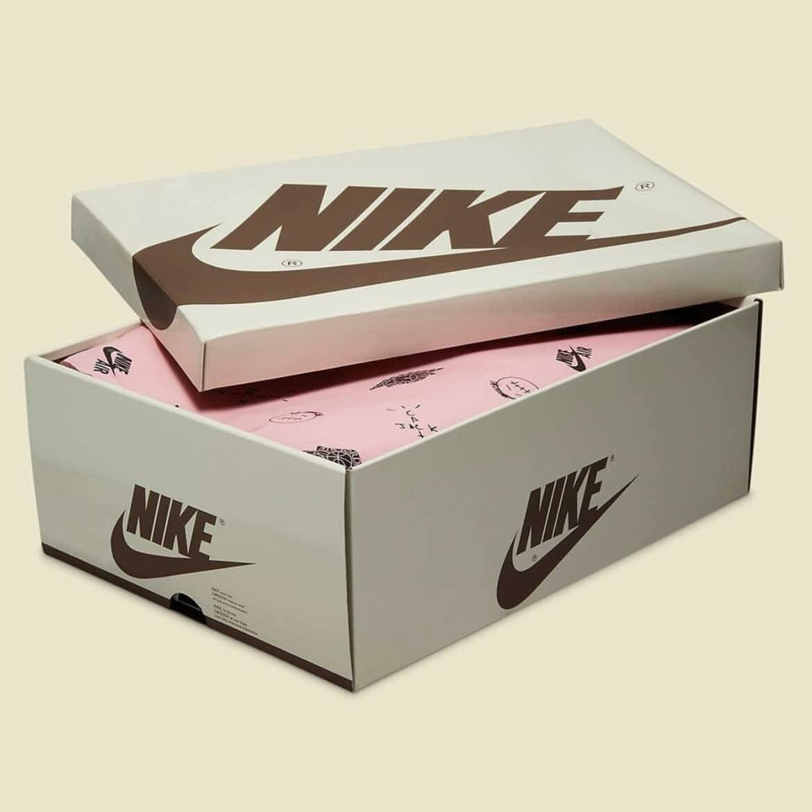 Travis Scott x Nike Air Jordan 1 Low Reverse Mocha 摩卡倒鉤