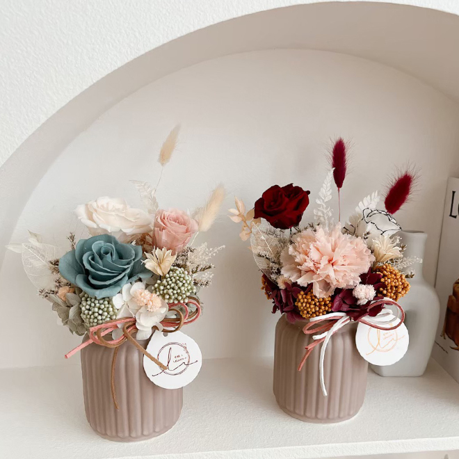 多色 韓式牛奶瓶永生盆花 康乃馨盆花