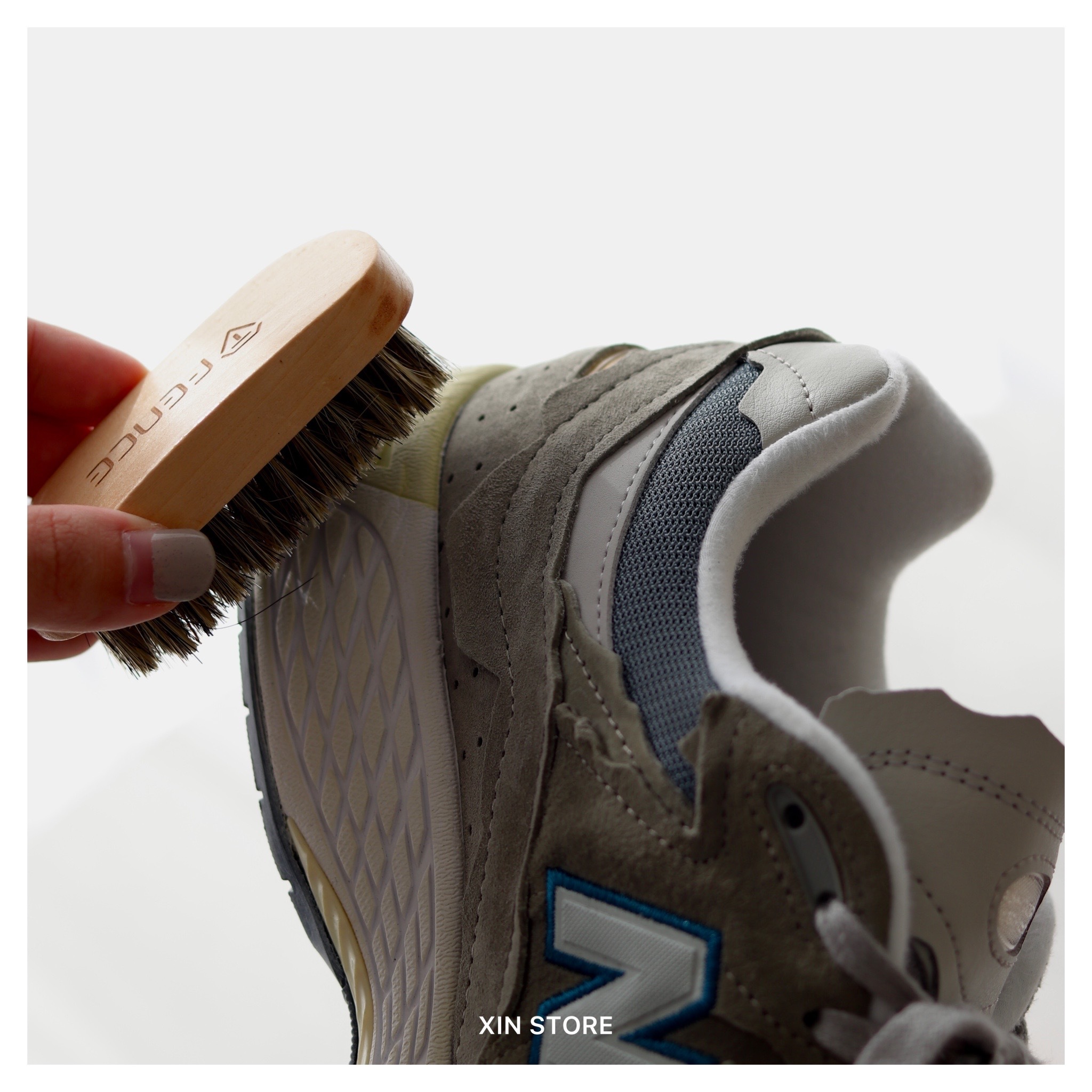 T-FENCE 防御工事 鬃毛刷 生膠麂皮擦 磨砂麂皮擦 輕巧 去屑 順毛 便利 麂皮清潔三件組