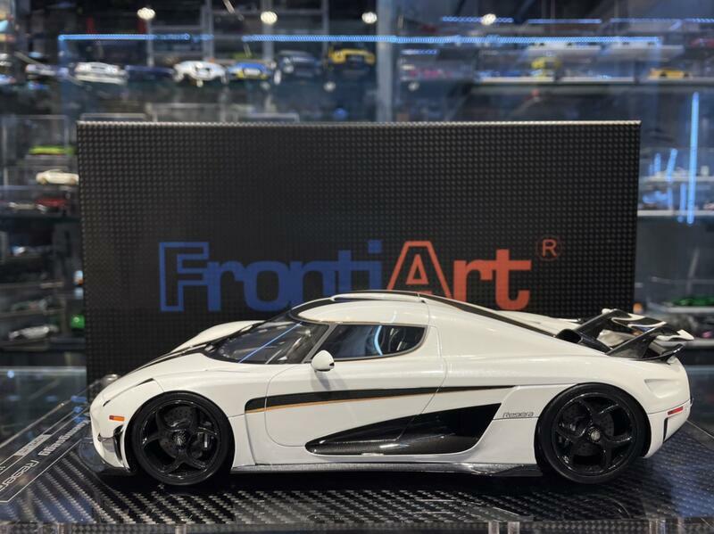 FrontiArt Koenigsegg Regera Pearl White 1/18 (Resin)