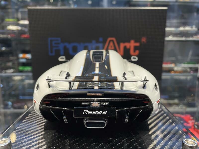 FrontiArt Koenigsegg Regera Pearl White 1/18 (Resin)