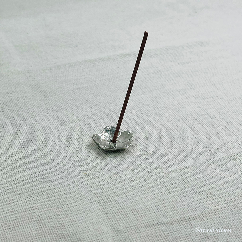 炭谷三郎 鍚制香立-櫻花