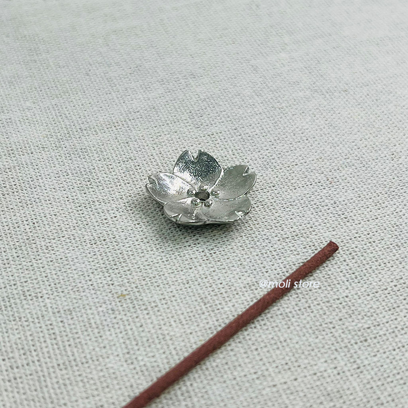 炭谷三郎 鍚制香立-櫻花