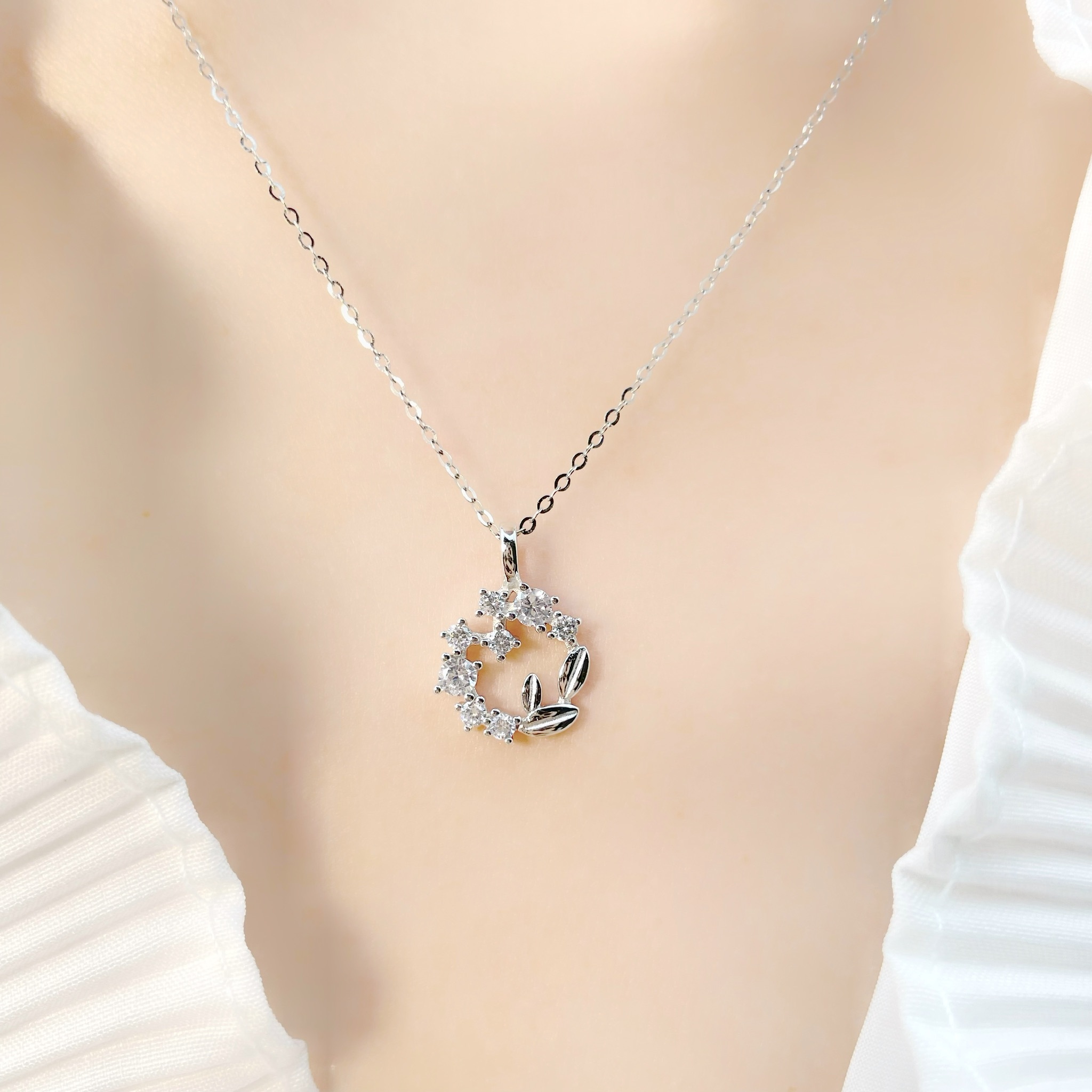 | 925 Silver・ White Gold  | Floral Confession Necklace | NE0483 |