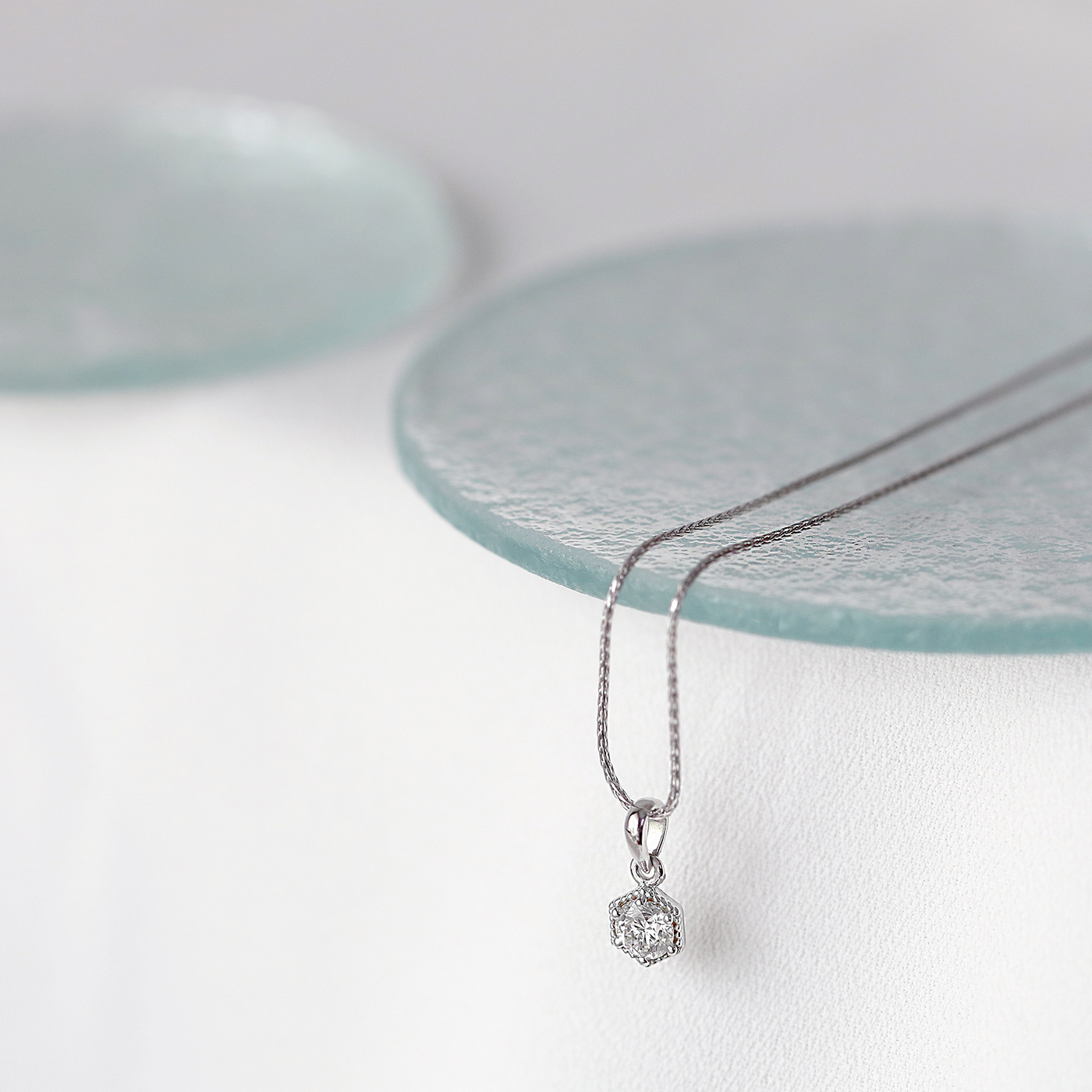 搖曳生姿 — GIA30分鑽石項鍊