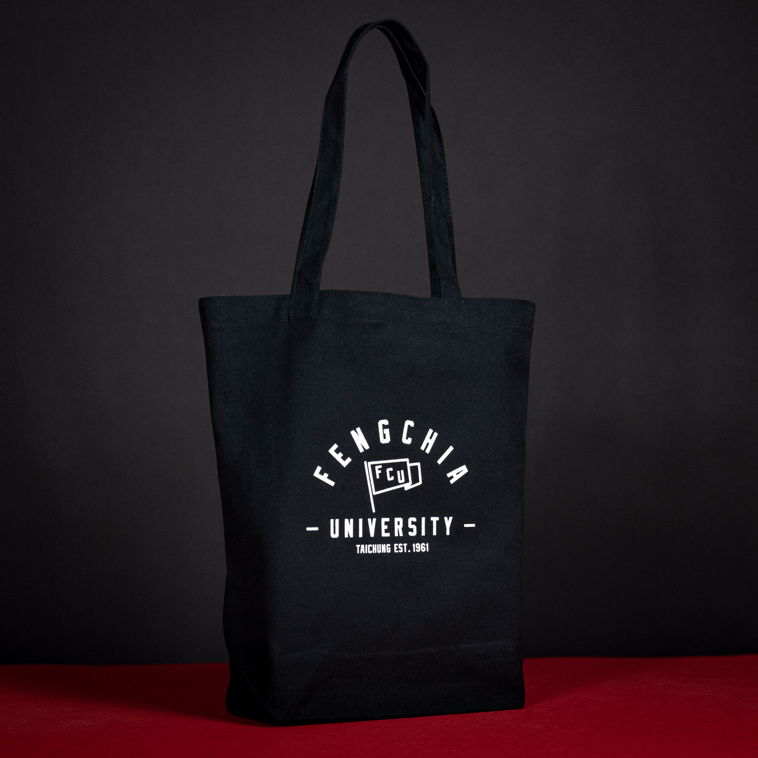 United Athle® 逢甲大學復古標誌提袋 (黑色)