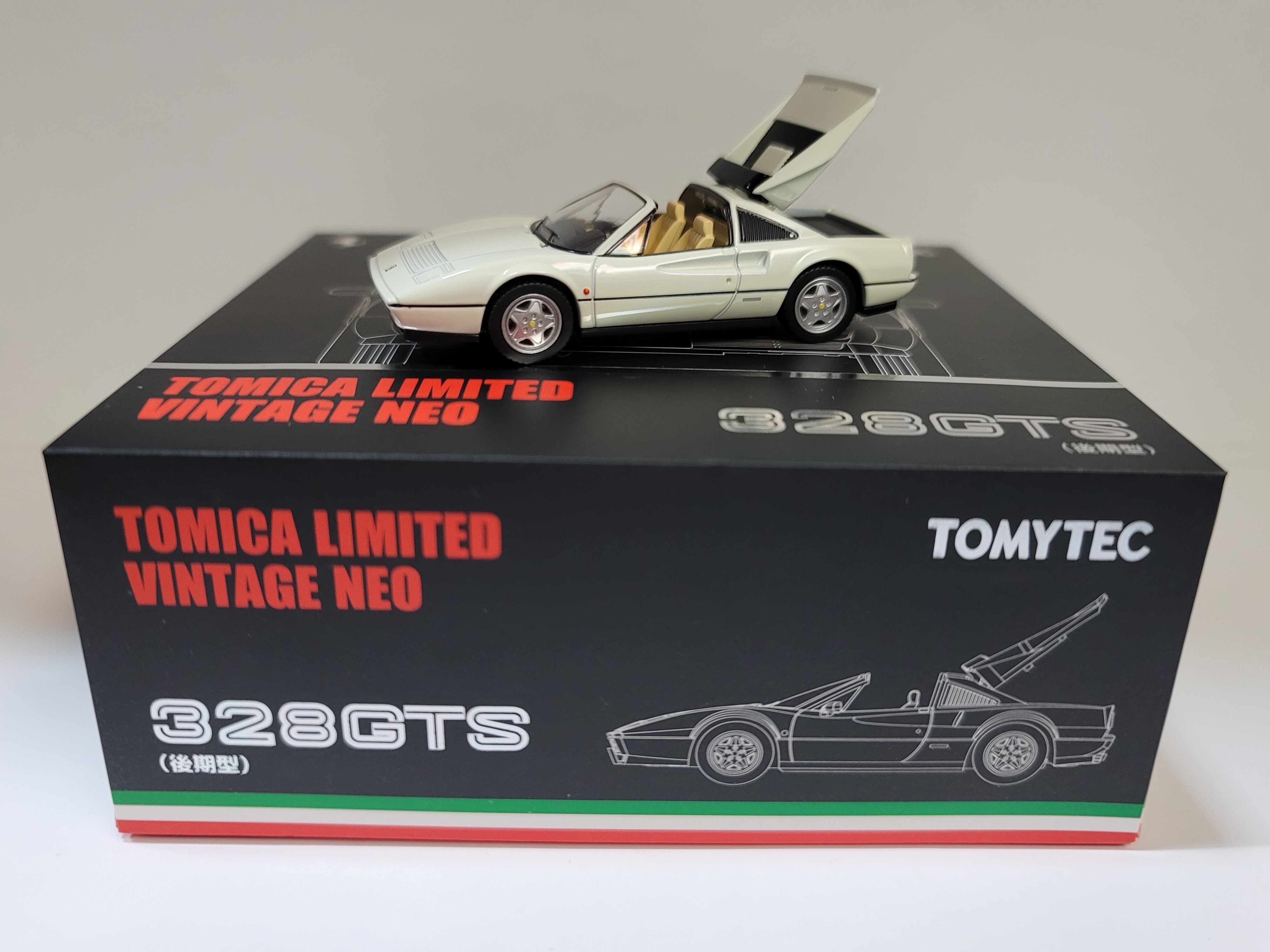 Jual Tomica Limited Vintage Neo | Ferrari F40 Yellow | Japan Limited Di