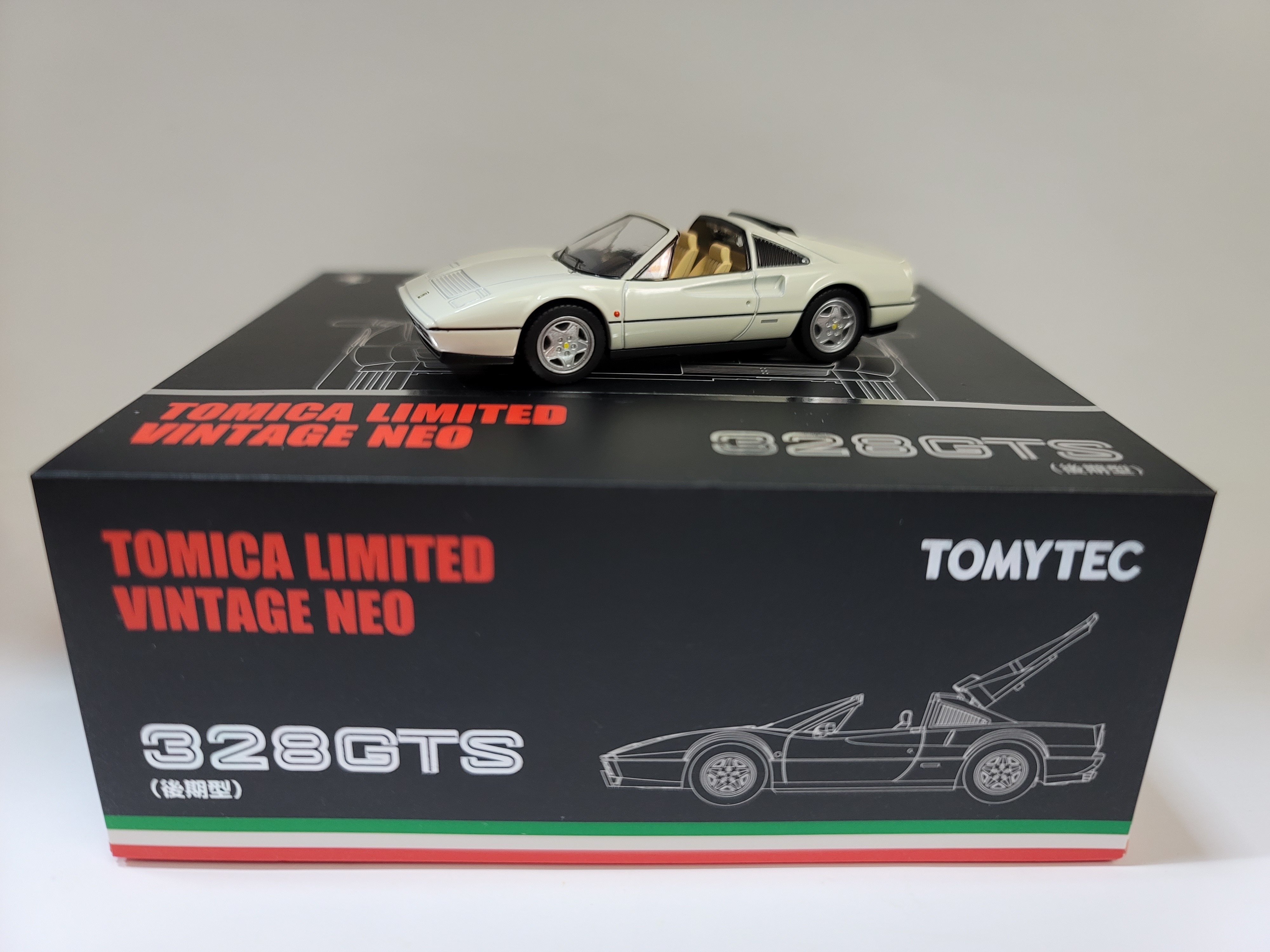Tomytec Tomica Limited Vintage 1/64 NEO Ferrari 328 GTS