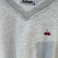 [S] KIRSH SMALL CHERRY V-NECK SWEATSHIRT,LIGHT GREY, KFKQSCTV500MGYL (SMW43)