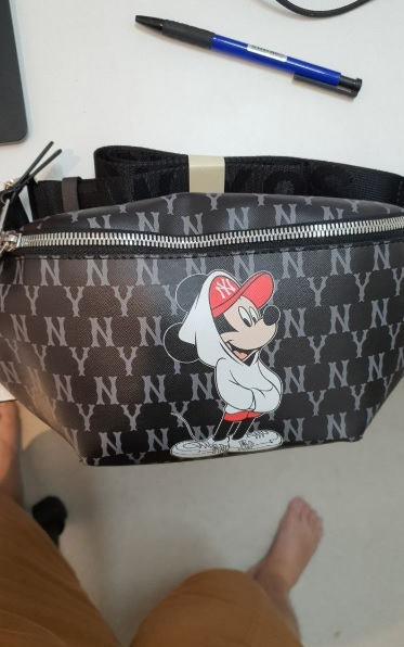 [S] MLB DISNEY HIP SAC NEW YORK YANKEES BUM BAG,BLACK, 32BGKC011-50L (SMLB117)