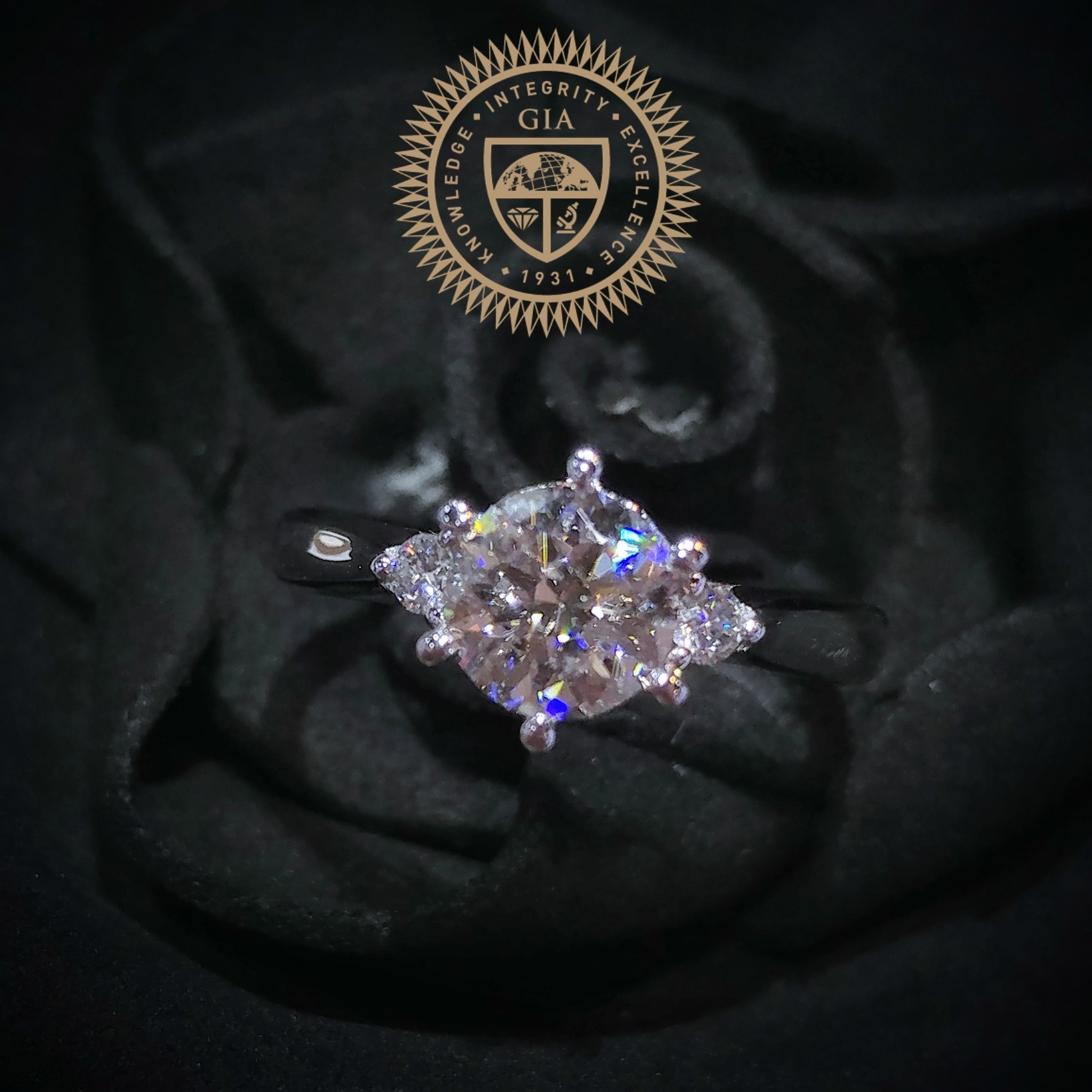 18K White Gold 1.10ct Diamond Ring