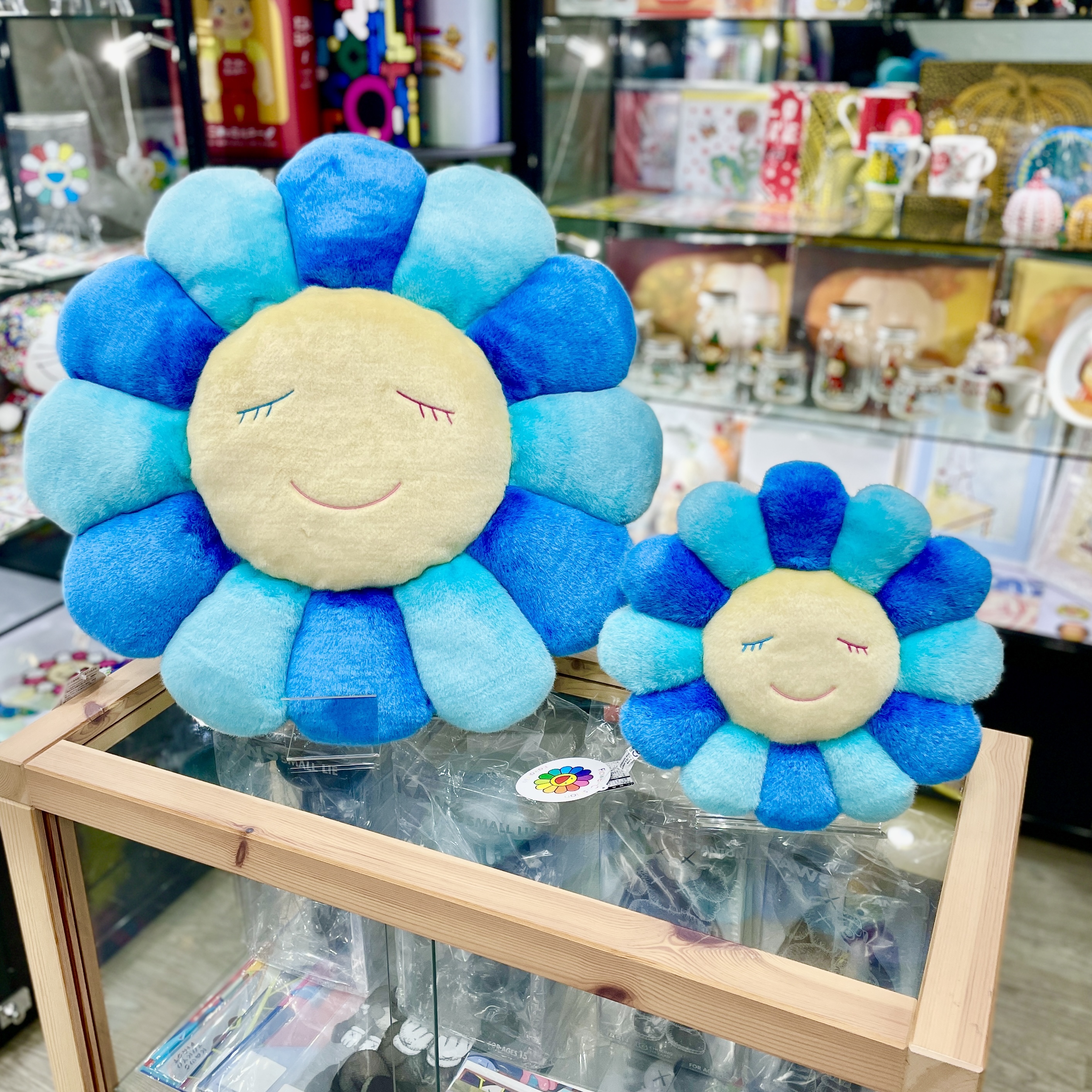 30cm / 60cm Takashi Murakami Flower Cushion (Blue & Light Blue)
