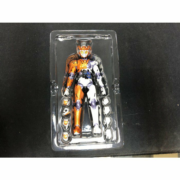 幪面超人-SHF Zero One  Valkyrie Rushing Cheetah