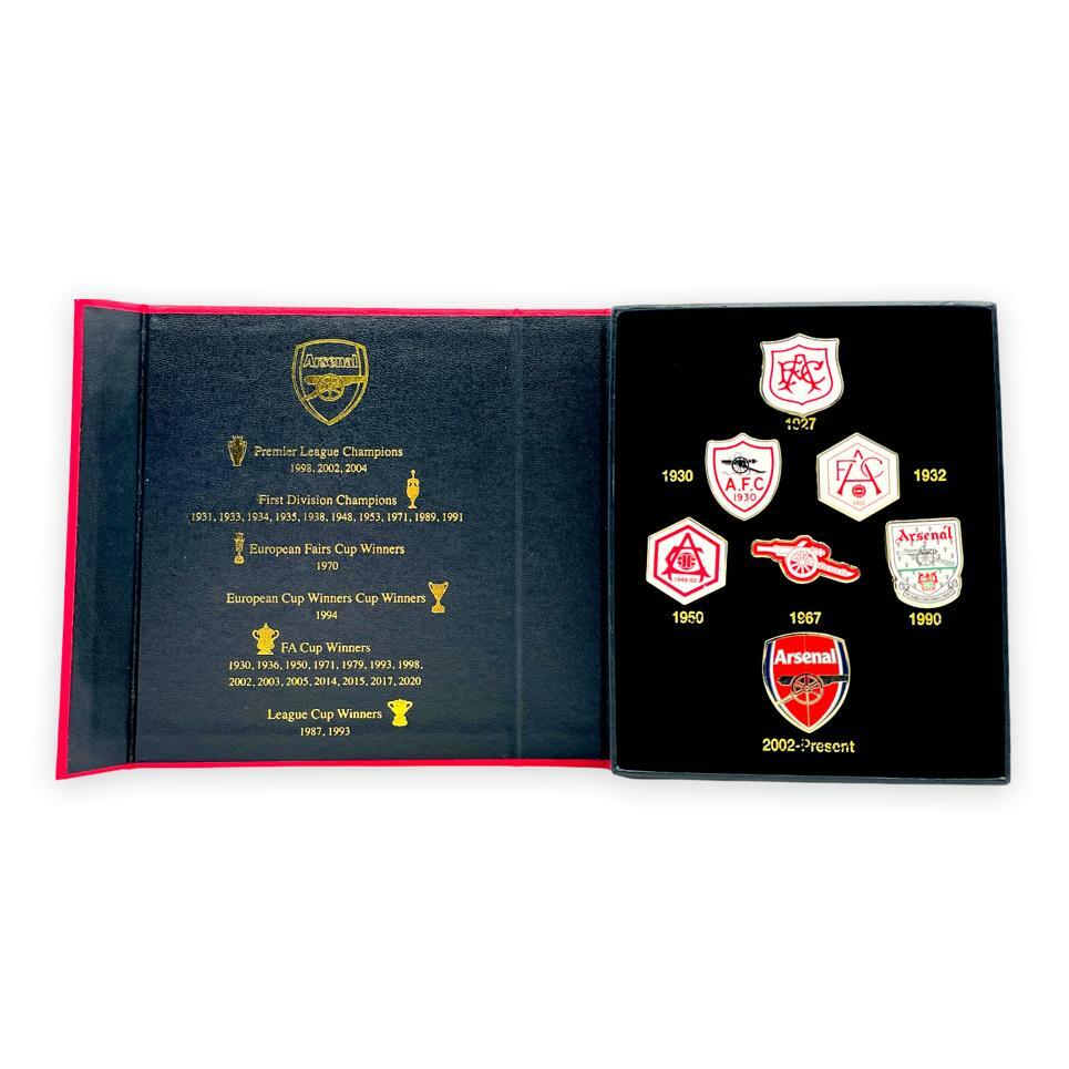 阿仙奴歷代會徽襟章套裝