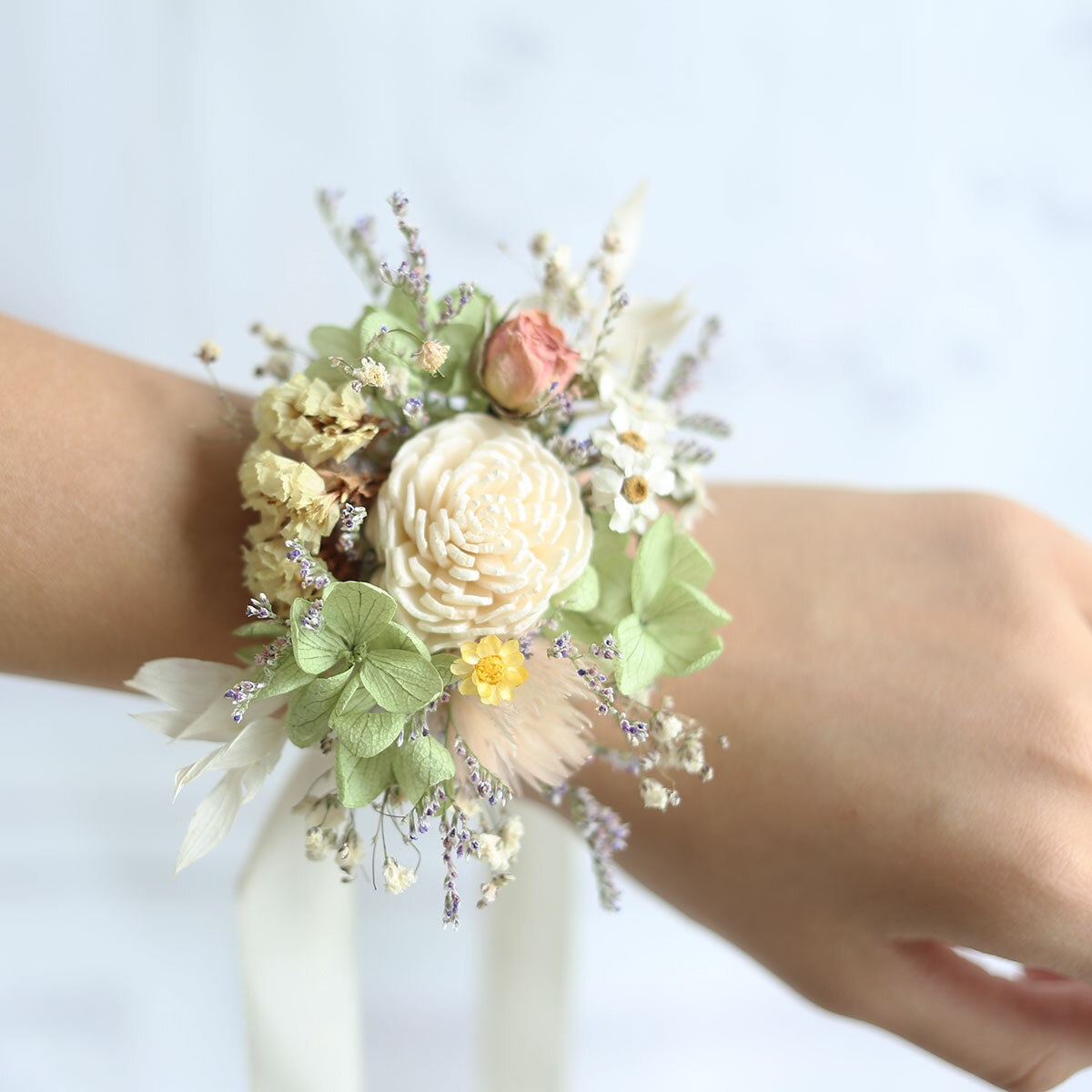 AE09｜白色系新娘手腕花+新郎胸花