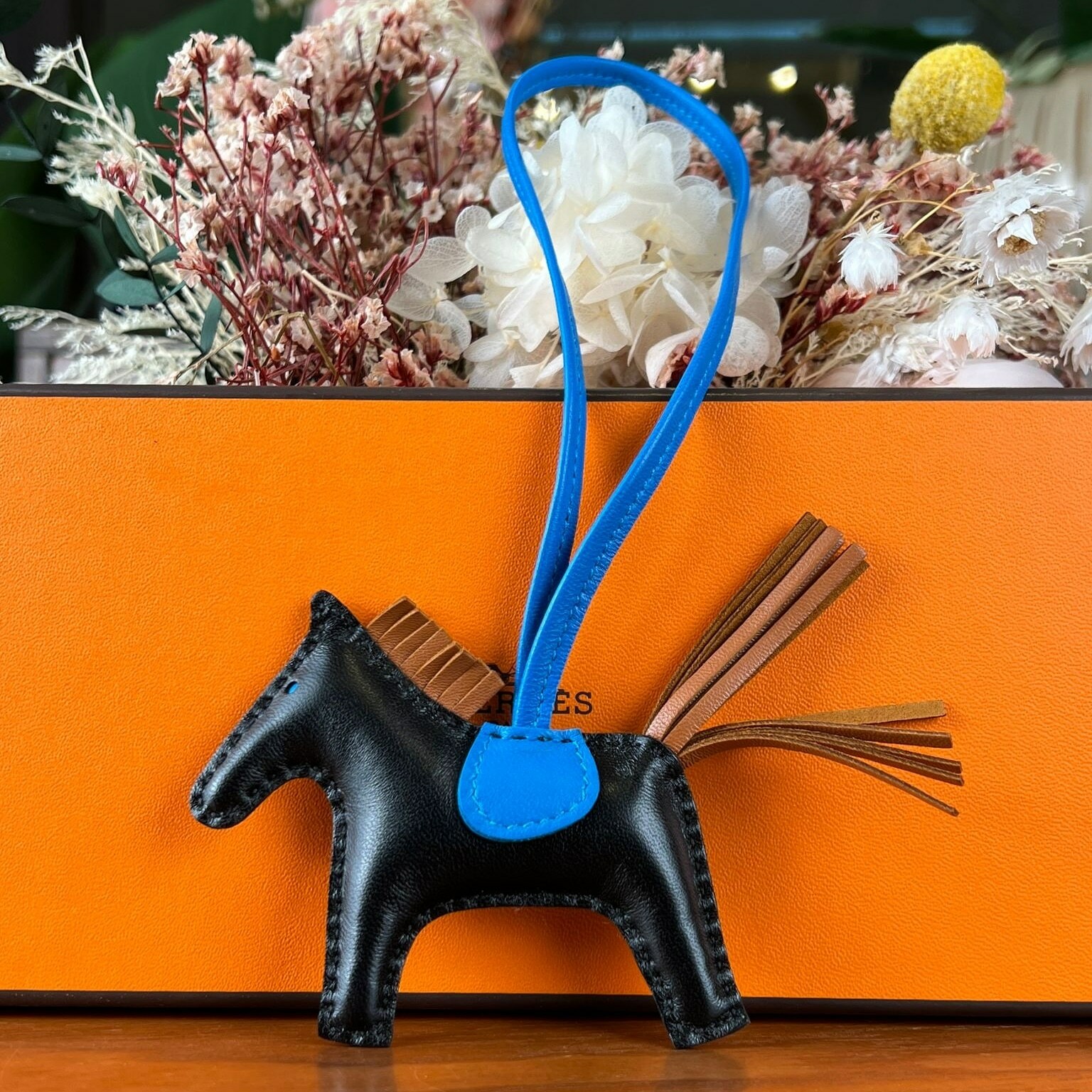 Rodeo pm 89 noir/ 37 gold/ B3 bleu zanzibar