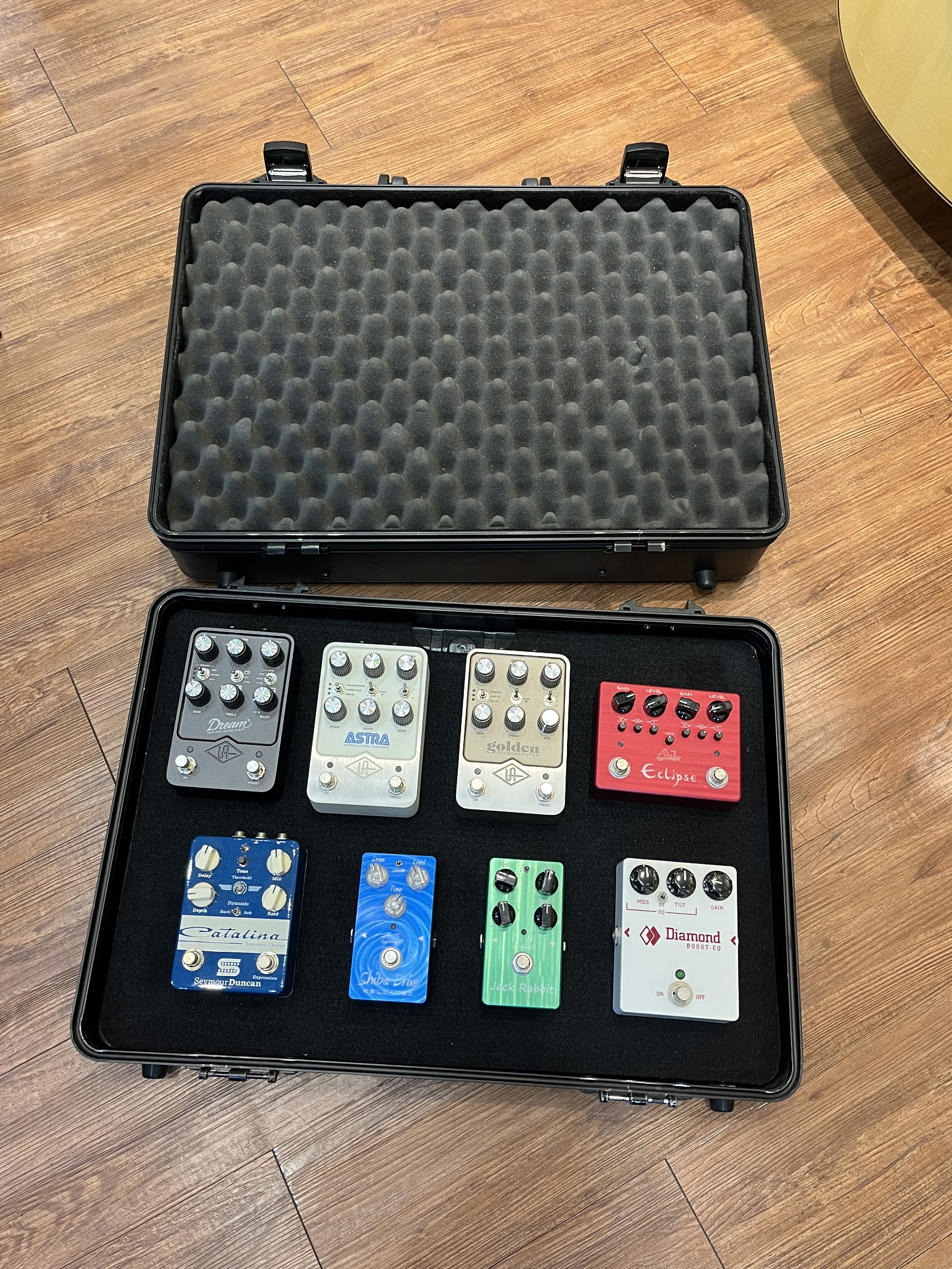 嚴選二手 Gator G-GIG-BOX JR-TSA 效果器盤 + 3吉他架 不含效果器