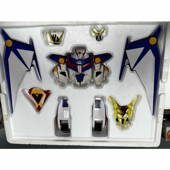 寄賣 CMS-絕對無敵(腳部曾受損已維修)