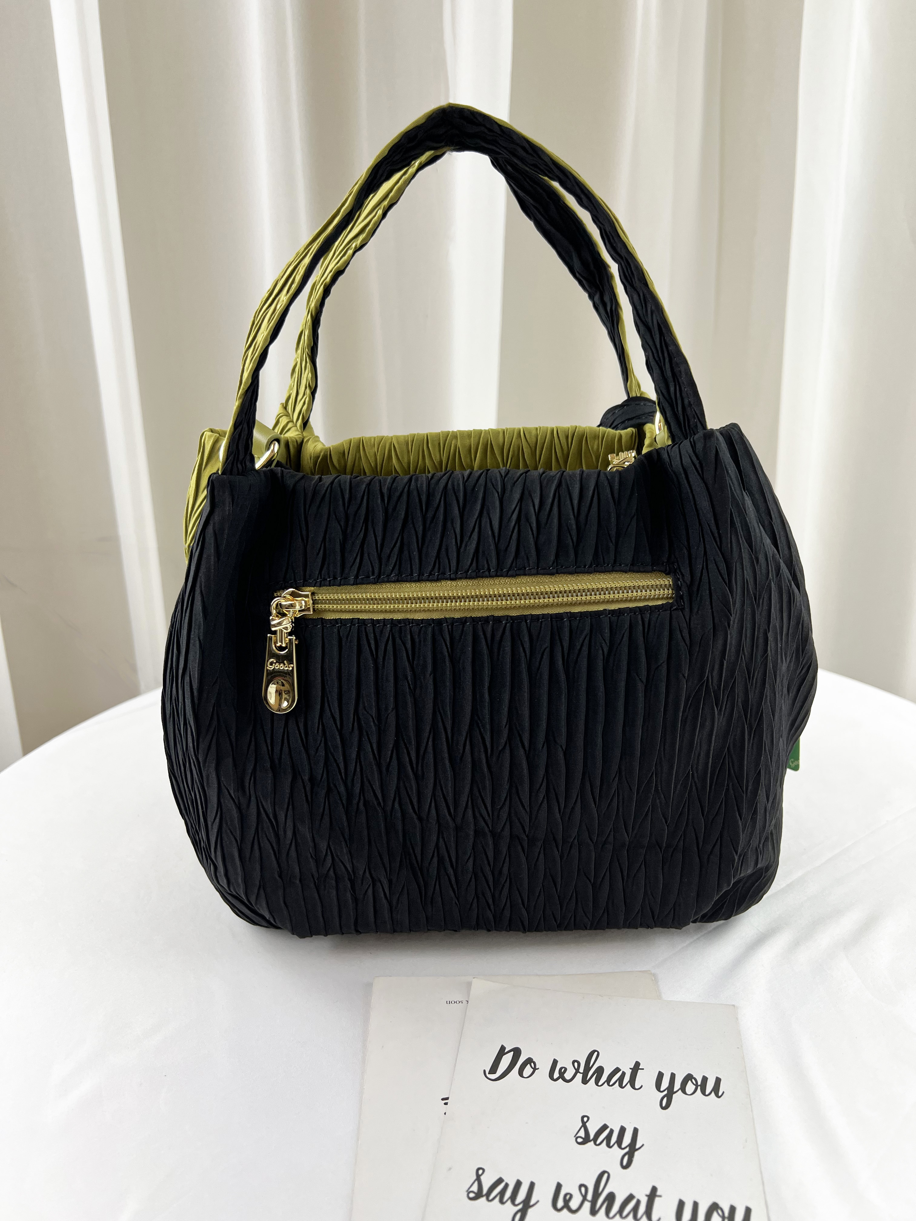 GOODS 綠配黑拼色皺皺防潑水手提包 / 側背包 附零錢包 #2808