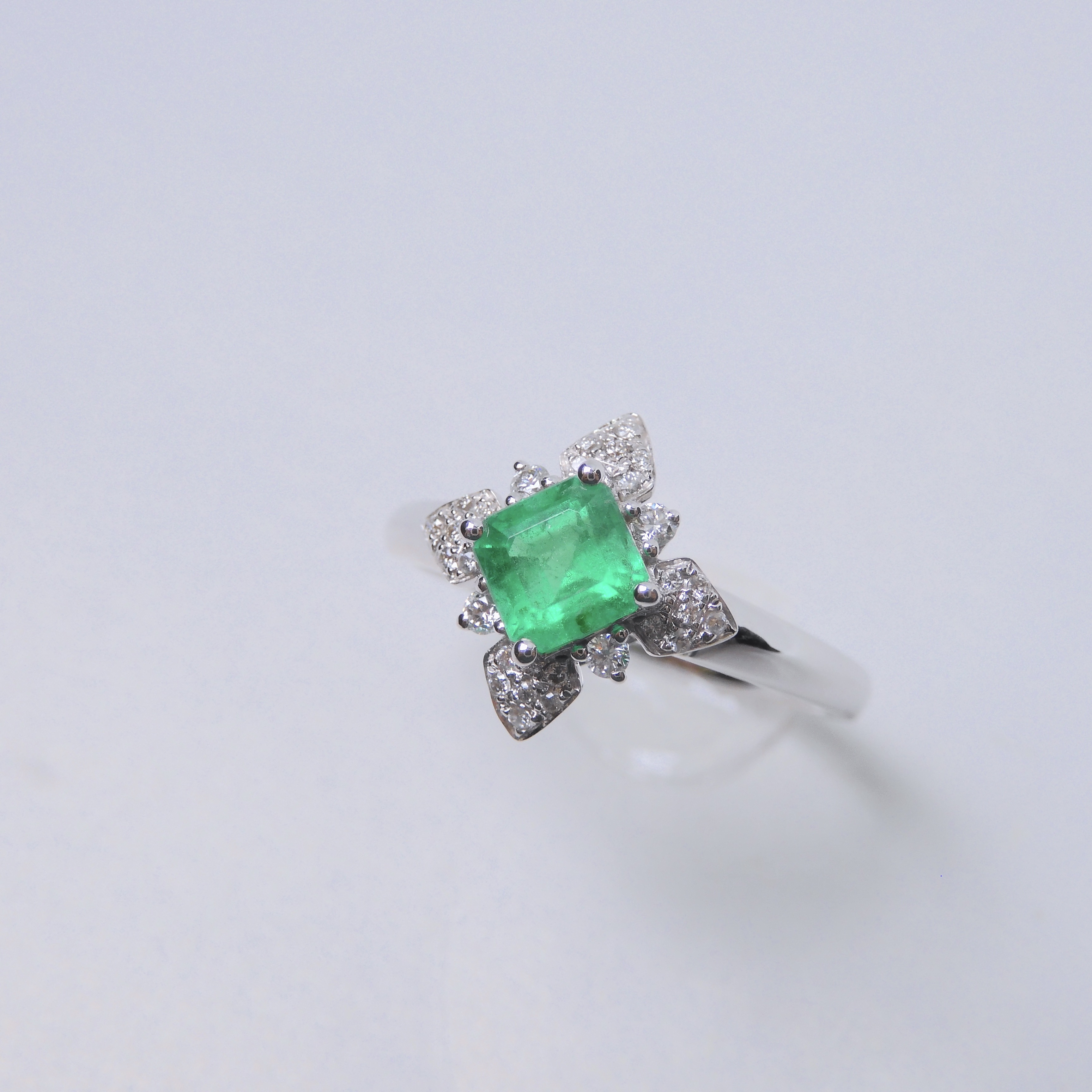 18K金 0.58ct 綠寶石戒指