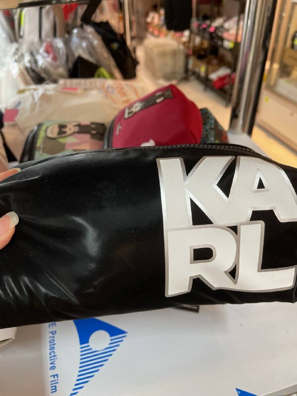 [S] KARL LAGERFELD 22UW3202-999 KSOFT WASHBAG, BLACK, 22UW3202-999 (KL2008)