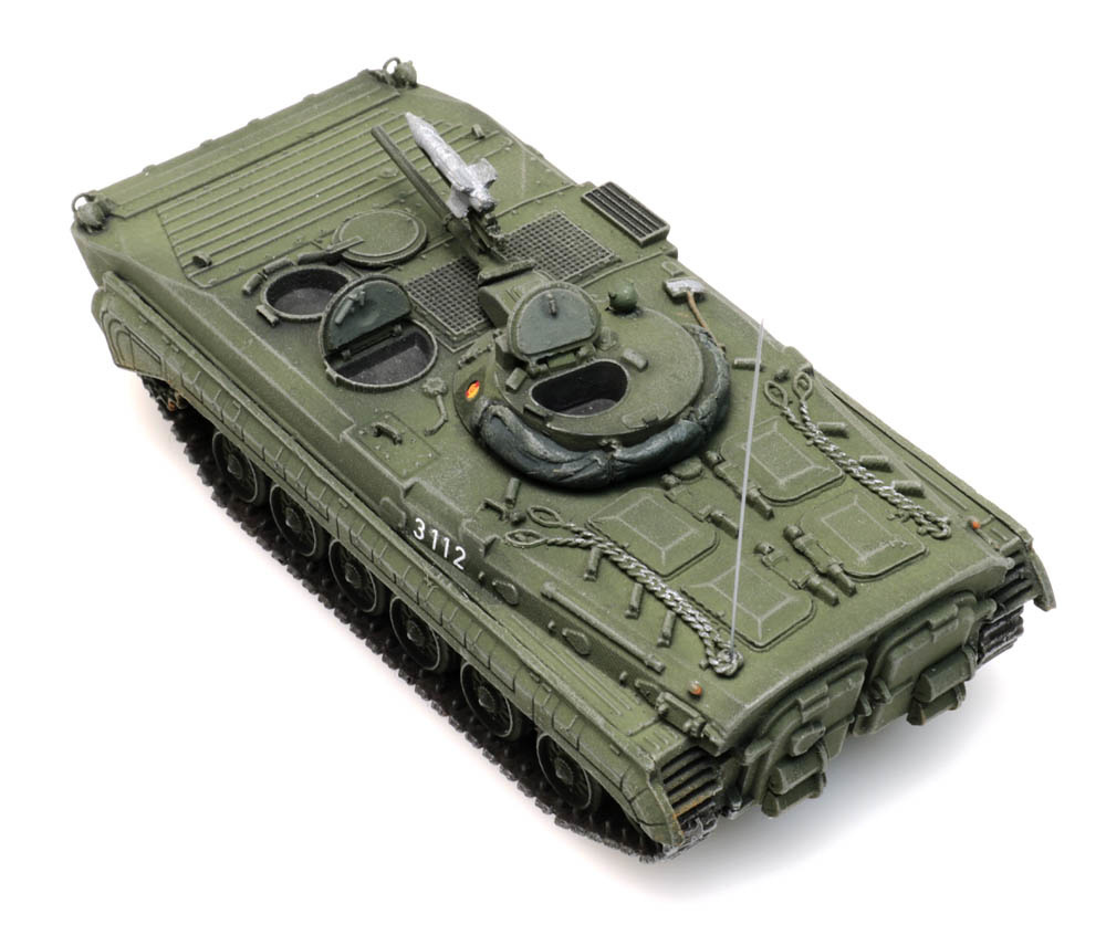 Artitec 6870288  HO規 BMP1 NVA 坦克, 綠