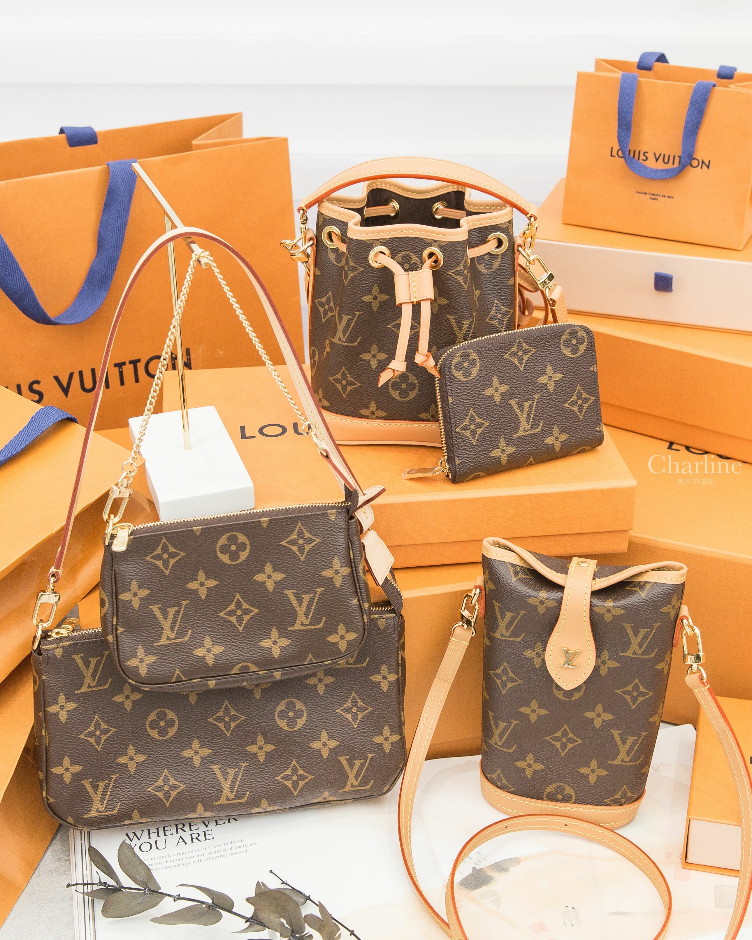 LV 咖啡色迷你老花水桶手提肩背包,LV 咖啡色老花帆布手提肩背包,LV 咖啡色老花金色拉鏈零錢包,LV 咖啡色老花迷你手袋鏈帶包,LV 咖啡色老花帆布金色LV肩背包-Charline Boutique 精品代購