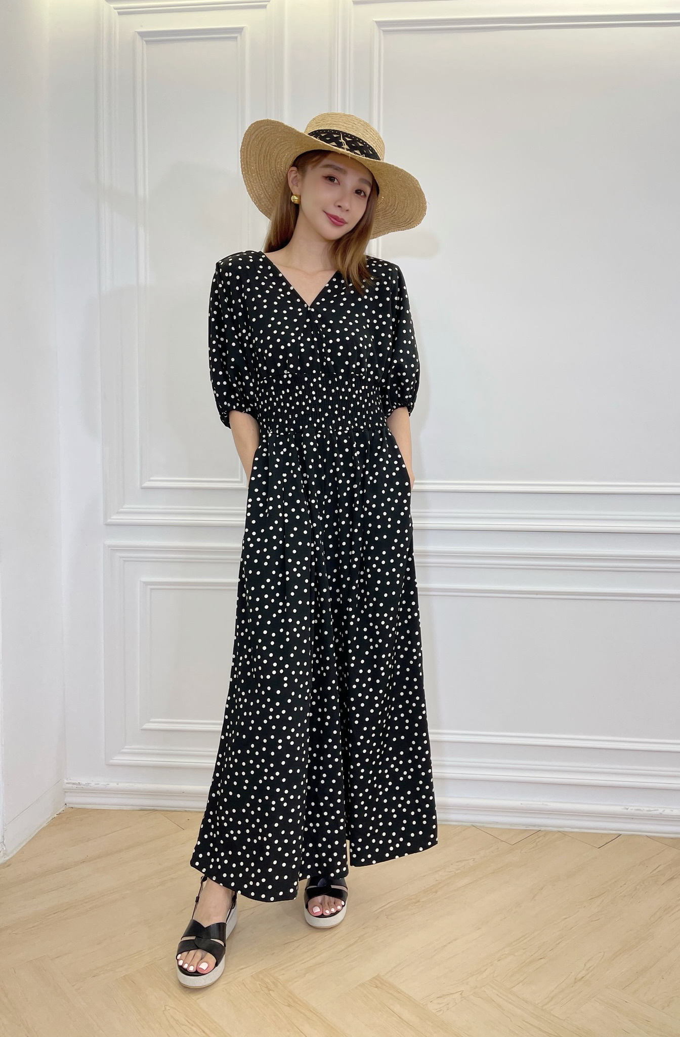 後綁帶Ｖ領點點連身褲