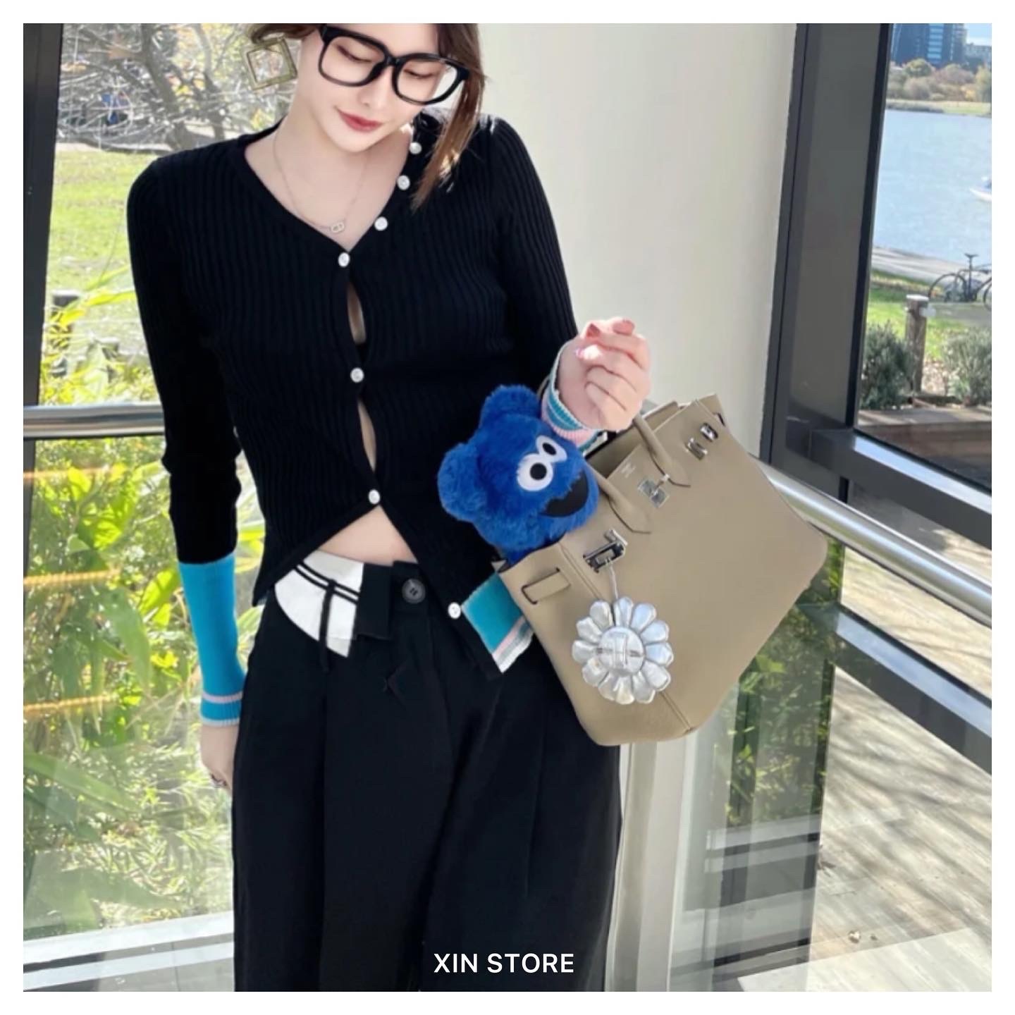 【現貨】Takashi Murakami 村上隆 一週年 小花 太陽花 吊飾 別針 金 銀