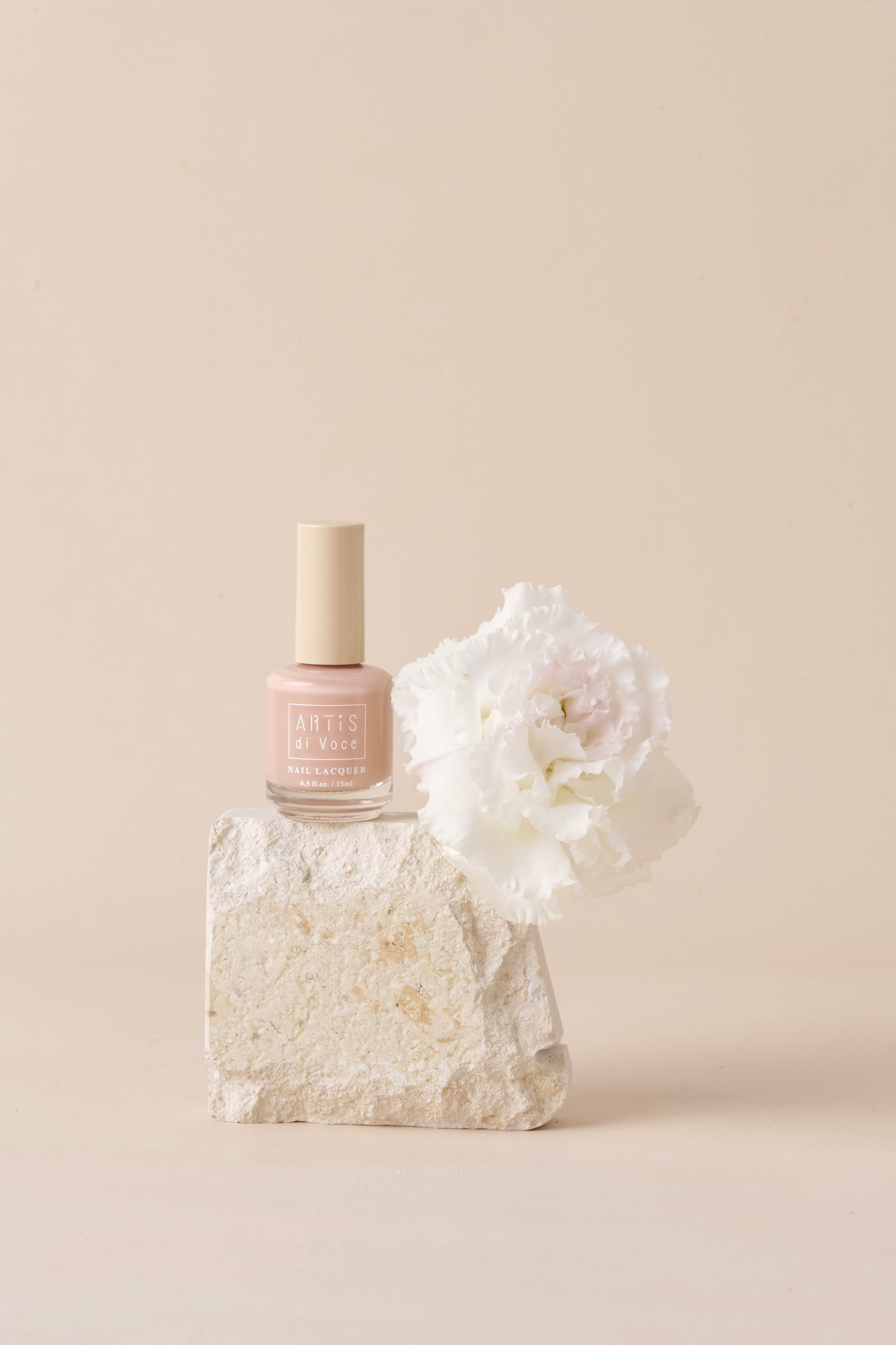 張俐晴 × ARTiS di Voce 飾底硬甲油 LN05 珊瑚奶杏