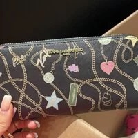 [S] KARL LAGERFELD LH2Q45AV-5RV MAYBELLE ZIP AROUND WALLET, BLACK , 194775390876 (SKL215)