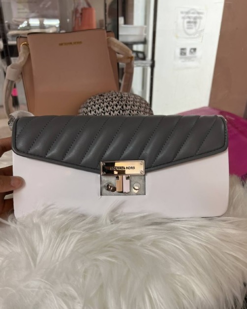 [S] MICHAEL KORS ROSE MD ELONGATED CLUTCH,HEATHER GREY, 194900676530 (SMK88)