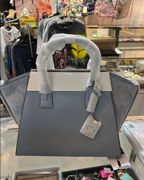 [S] MICHAEL KORS AVRIL LG TZ LEATHER SATCHEL BAG,PALE BLUE, 196163107615 (SMK101)