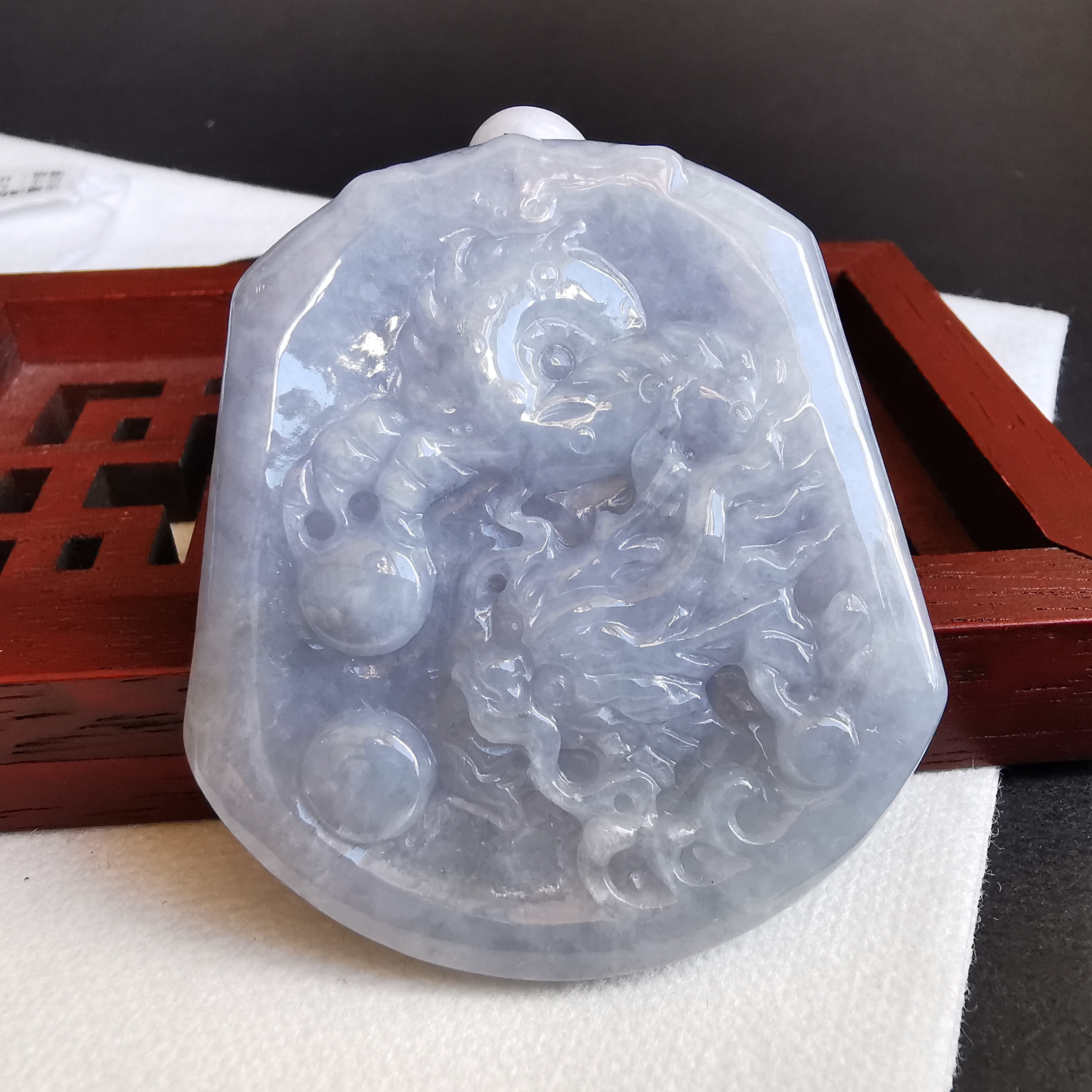 J2051 糯淺綠龍牌吊墜