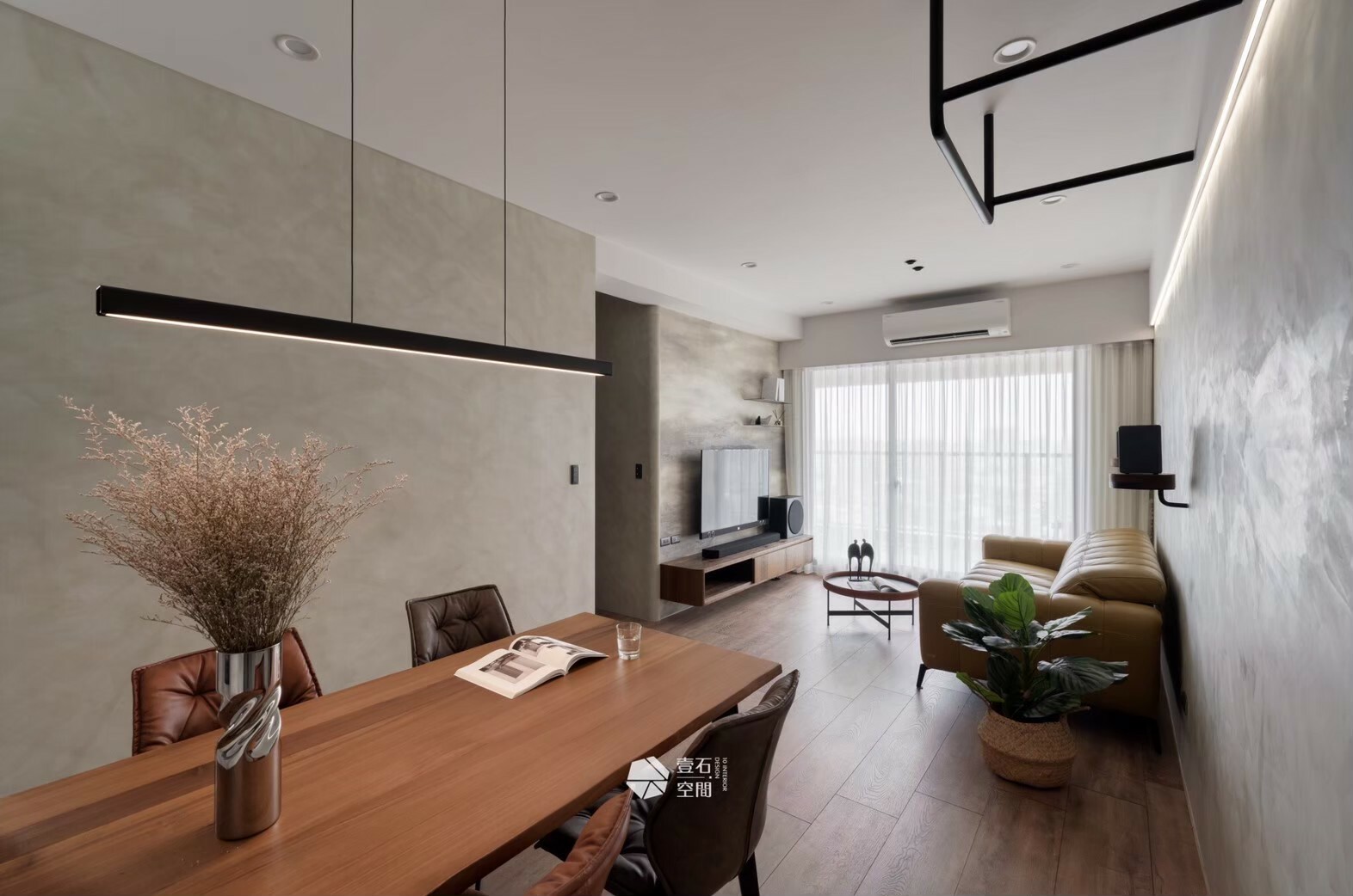 緬甸柚木, 緬甸柚木餐桌, 緬甸柚木拼板,  緬甸柚木拼板餐桌, 緬甸柚木介紹, 緬甸柚木是什麼, 緬甸柚木拼板優點, 緬甸柚木拼板缺點, 網紅推薦店家, 實木工廠