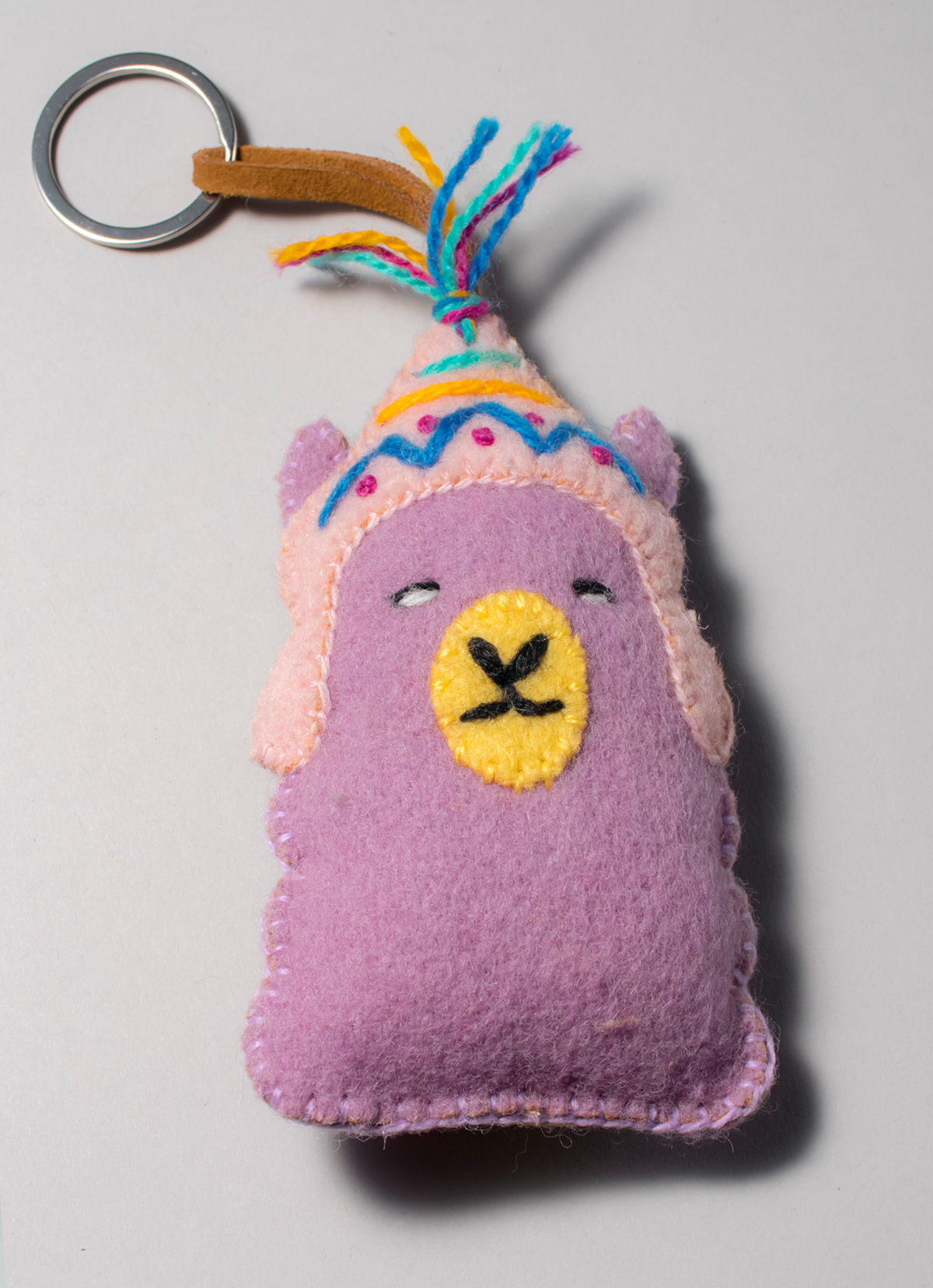 【秘魯國家館】ST.MALO 秘魯工匠手工刺繡表情包羊駝鑰匙圈-2232UH-14CM-不小心翻白眼-紫