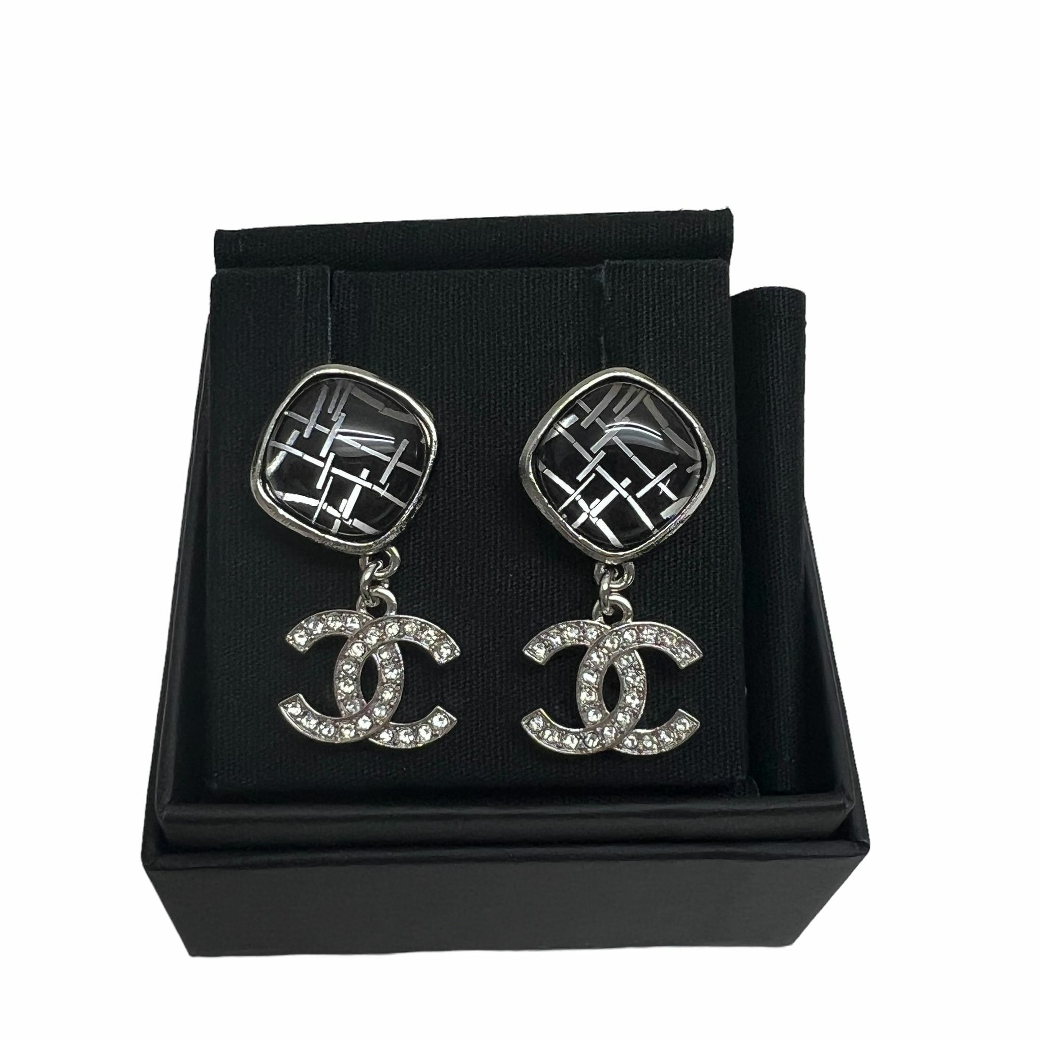 全新CHANEL耳環 1.5x3cm AB8979 黑色菱形/銀色水晶CC LOGO Chanel Earrings #BRAND NEW #香榭站正品