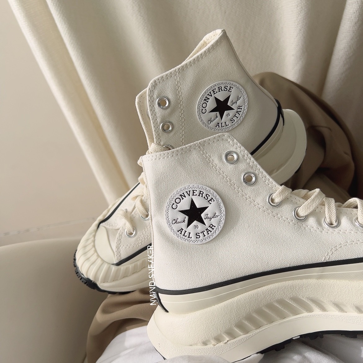 新品未使用日本未発売CONVERSE CHUCK 70 AT-CX HI - スニーカー