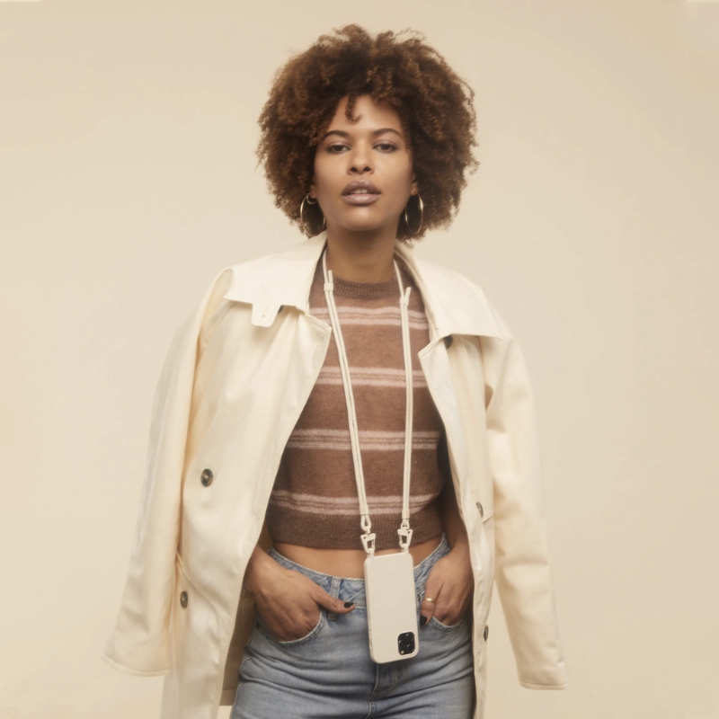 XOUXOU｜iPhone 背繩手機殼 - 奶油白