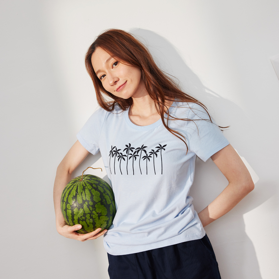 夏日椰林 短袖 蜜桃棉 女T 水藍