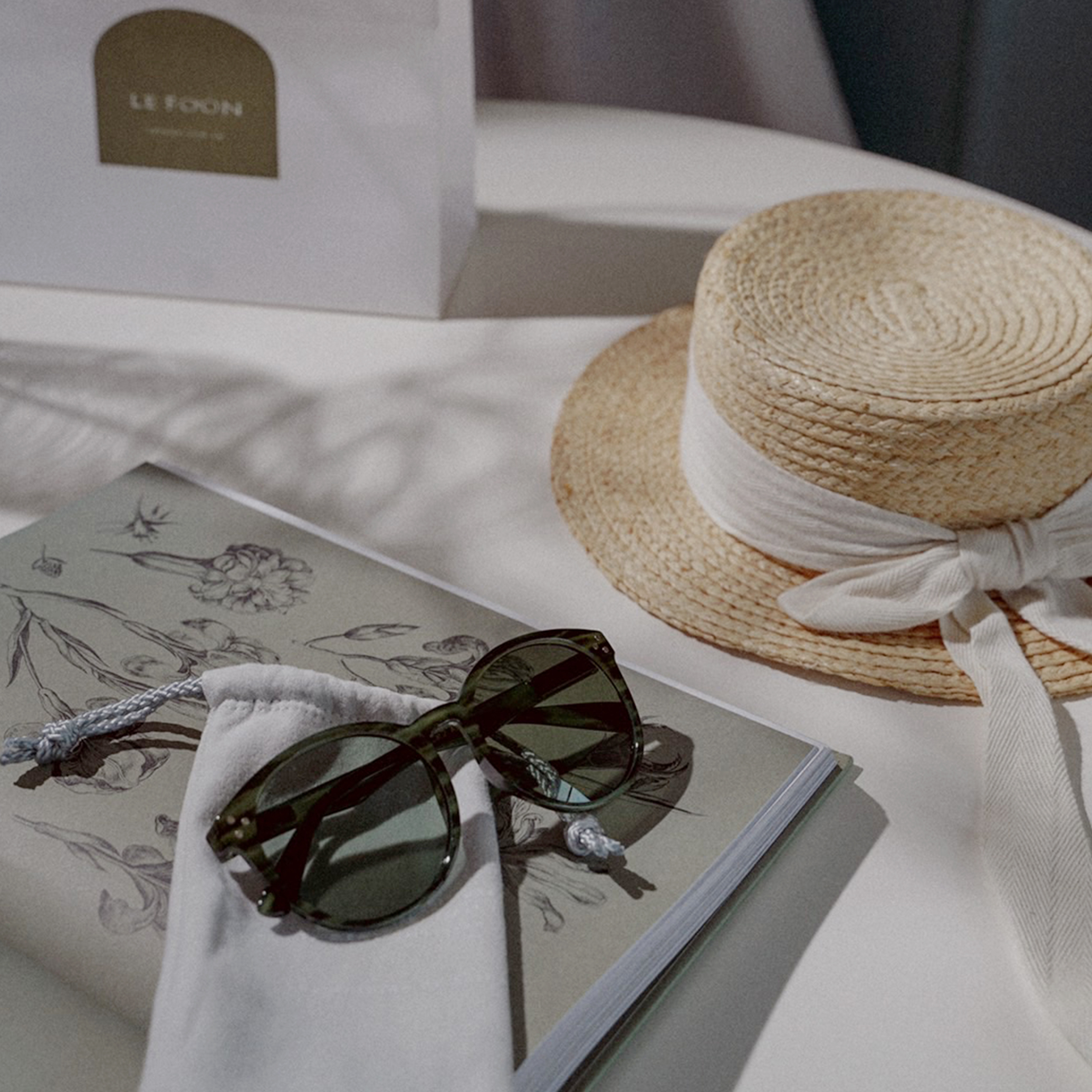 ROUND FRAME sunglasses - green