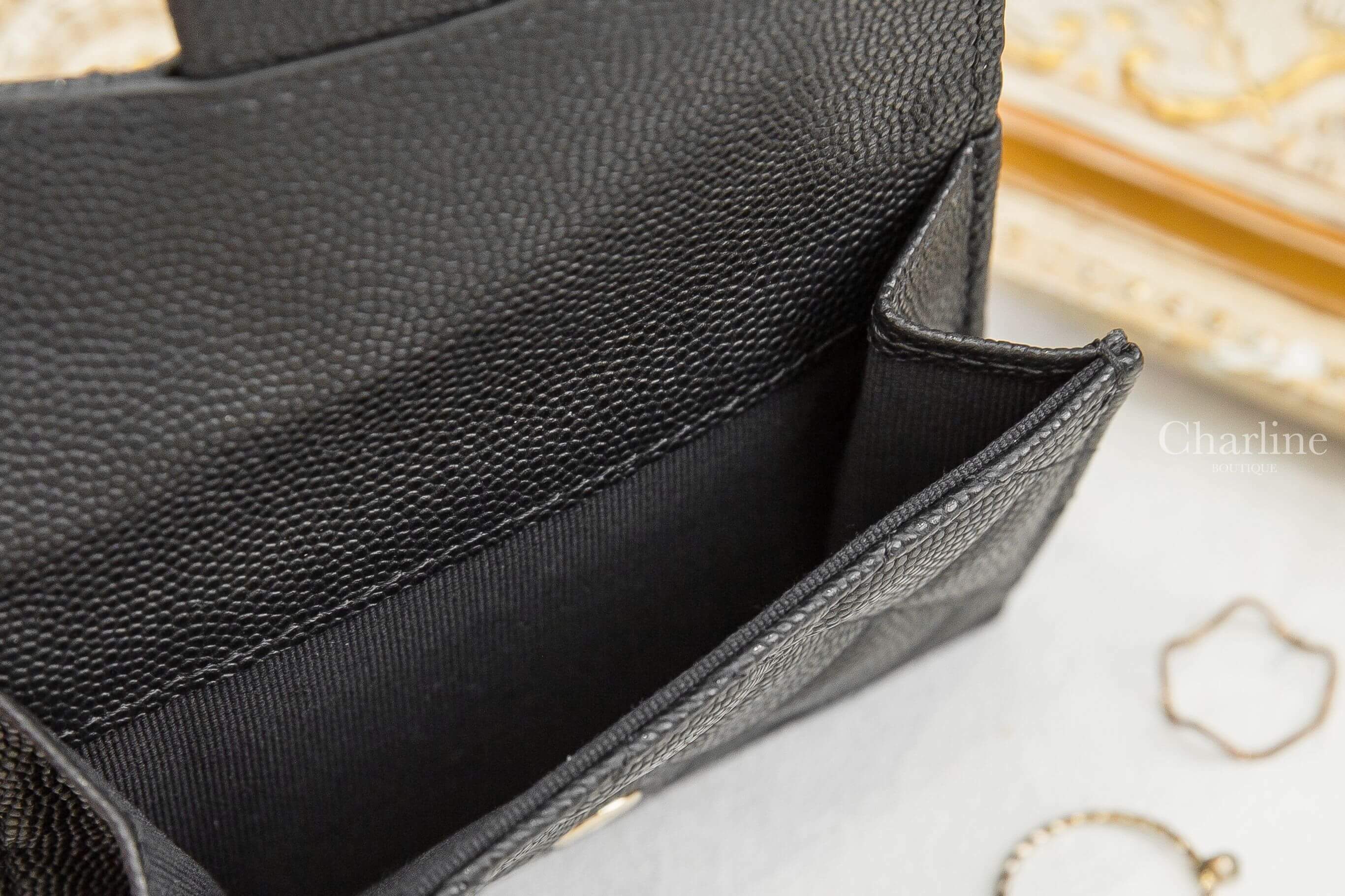 Chanel Classic Small Flap Wallet 黑色金CC荔枝菱格紋釦式卡片三折短夾-Charline Boutique 精品代購
