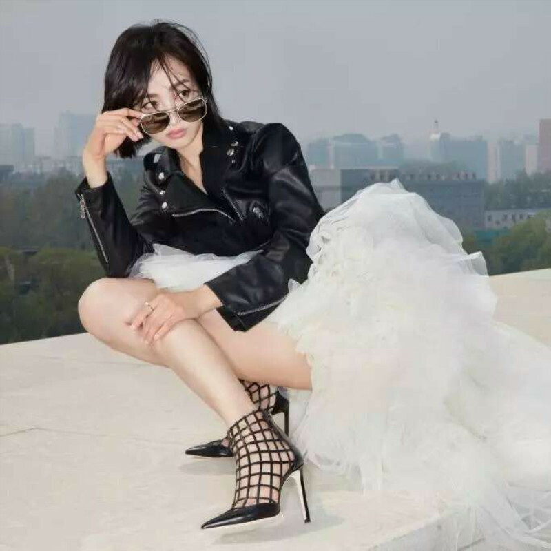 真皮格紋尖頭短靴(白/黑)