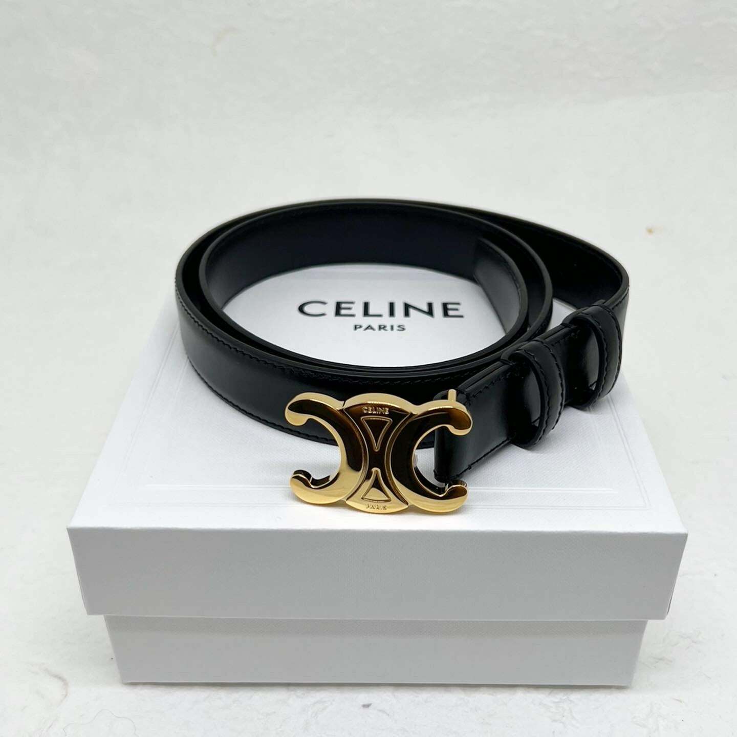 CELINE Small Triomphe Belt In Calfskin (1.8 cm, Size