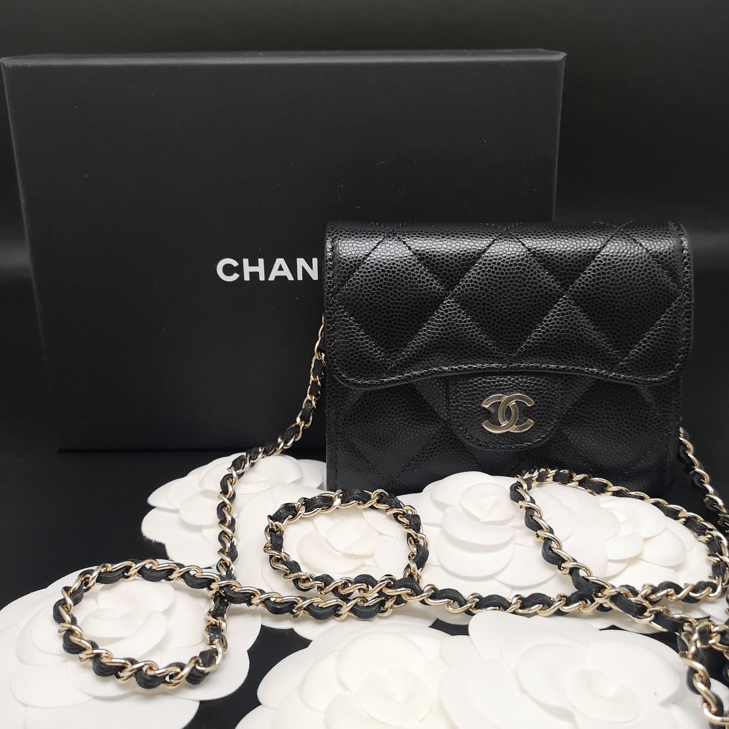 CHANEL Classic Clutch with Chain